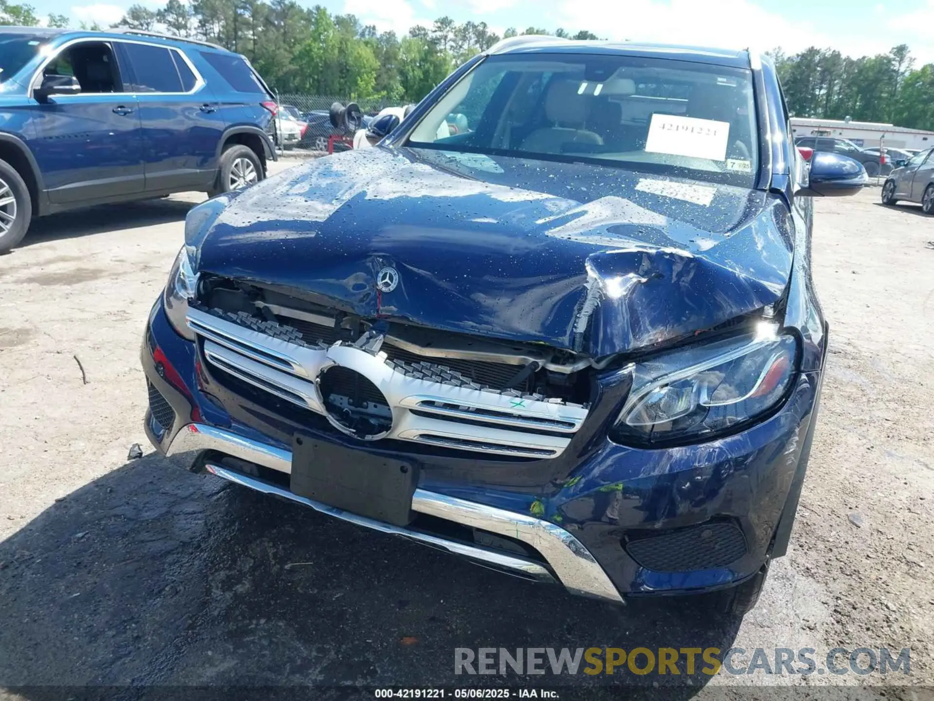 6 Photograph of a damaged car WDC0G4KB7KV176349 MERCEDES-BENZ GLC 300 2019