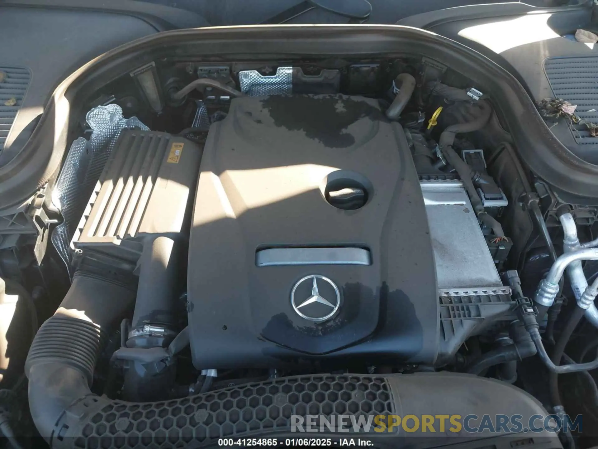 10 Photograph of a damaged car WDC0G4KB8KF585423 MERCEDES-BENZ GLC 300 2019