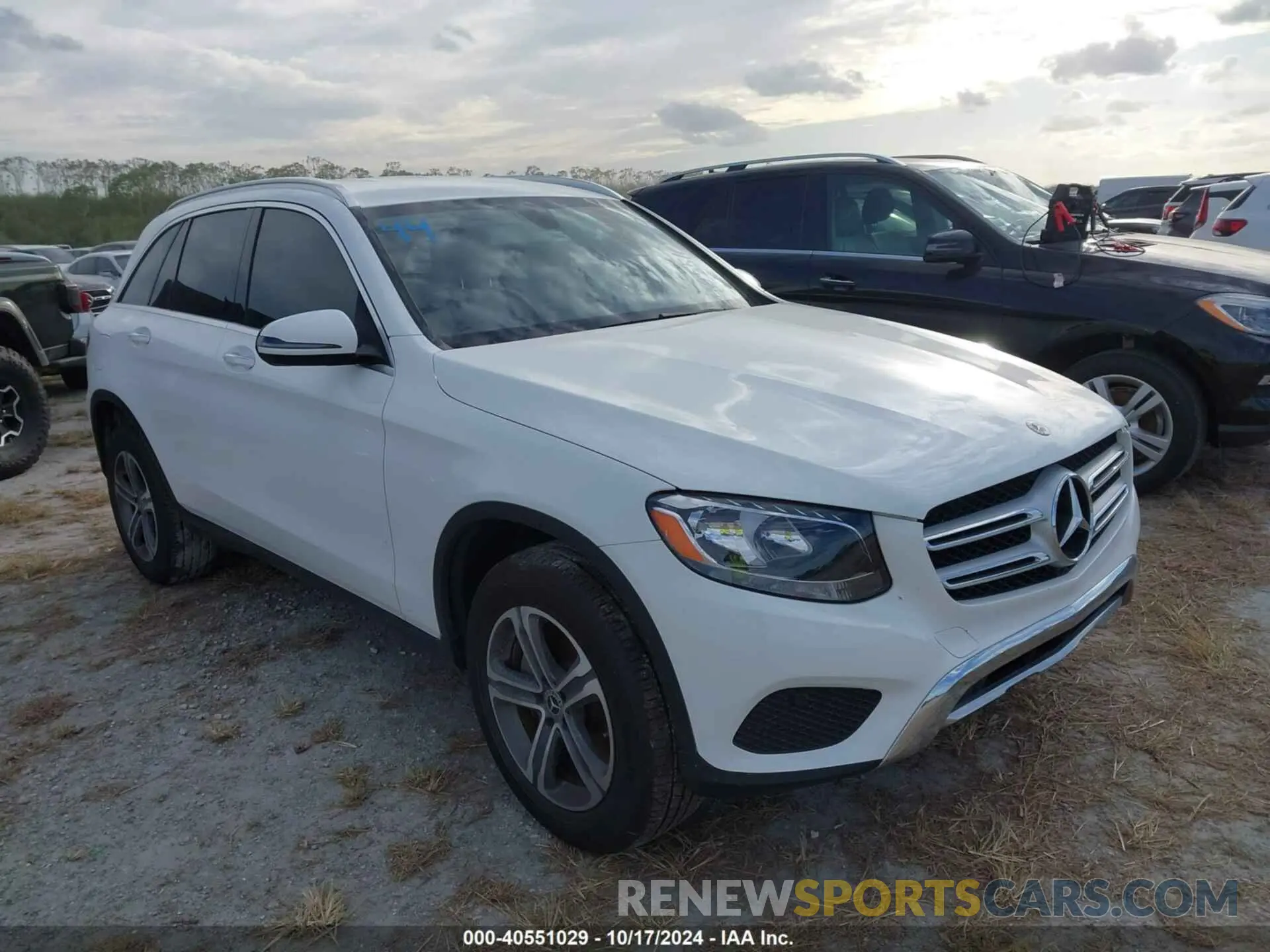 1 Photograph of a damaged car WDC0G4KB8KF659990 MERCEDES-BENZ GLC 300 2019