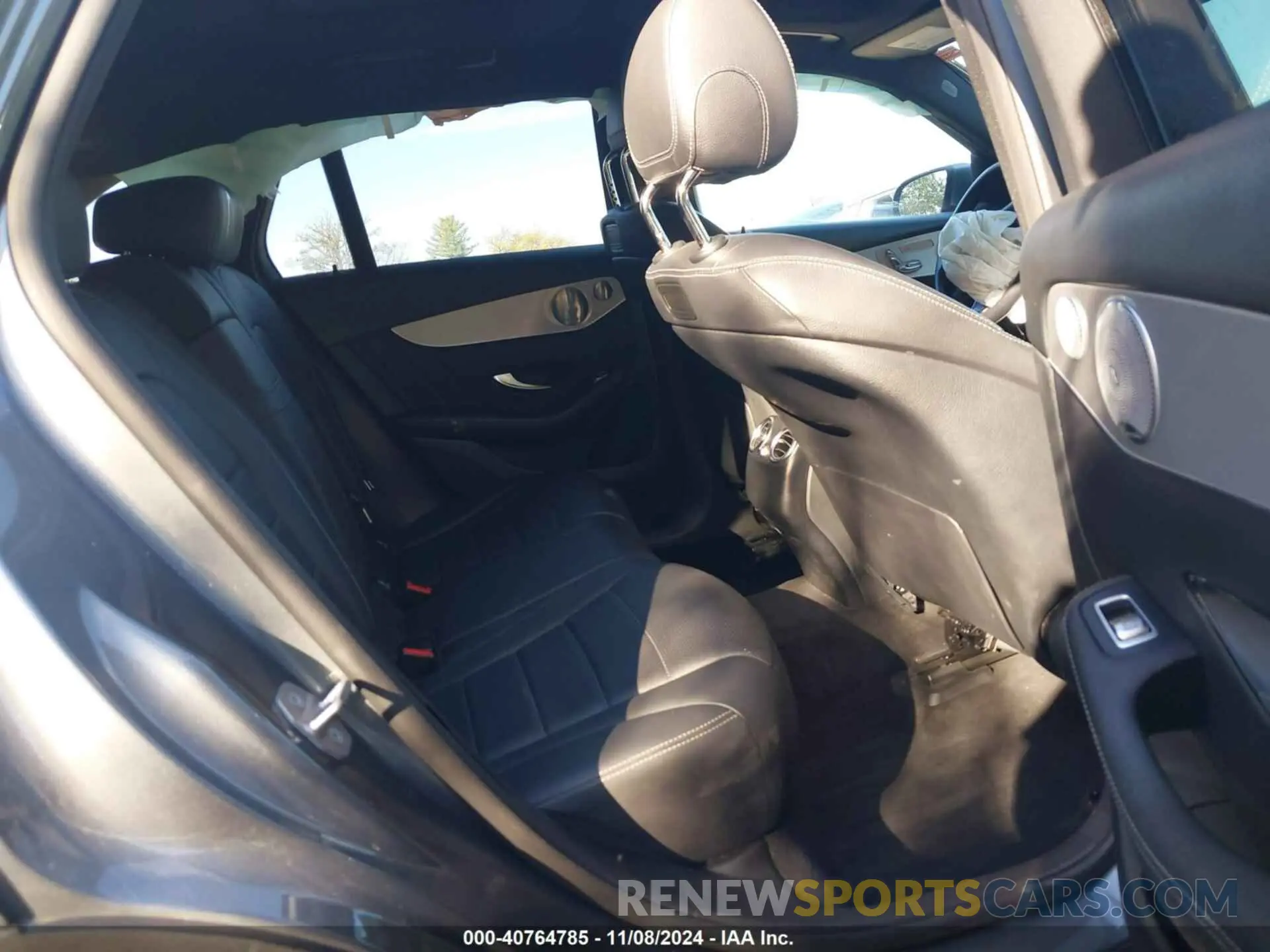 8 Photograph of a damaged car WDC0G4KB8KV125622 MERCEDES-BENZ GLC 300 2019