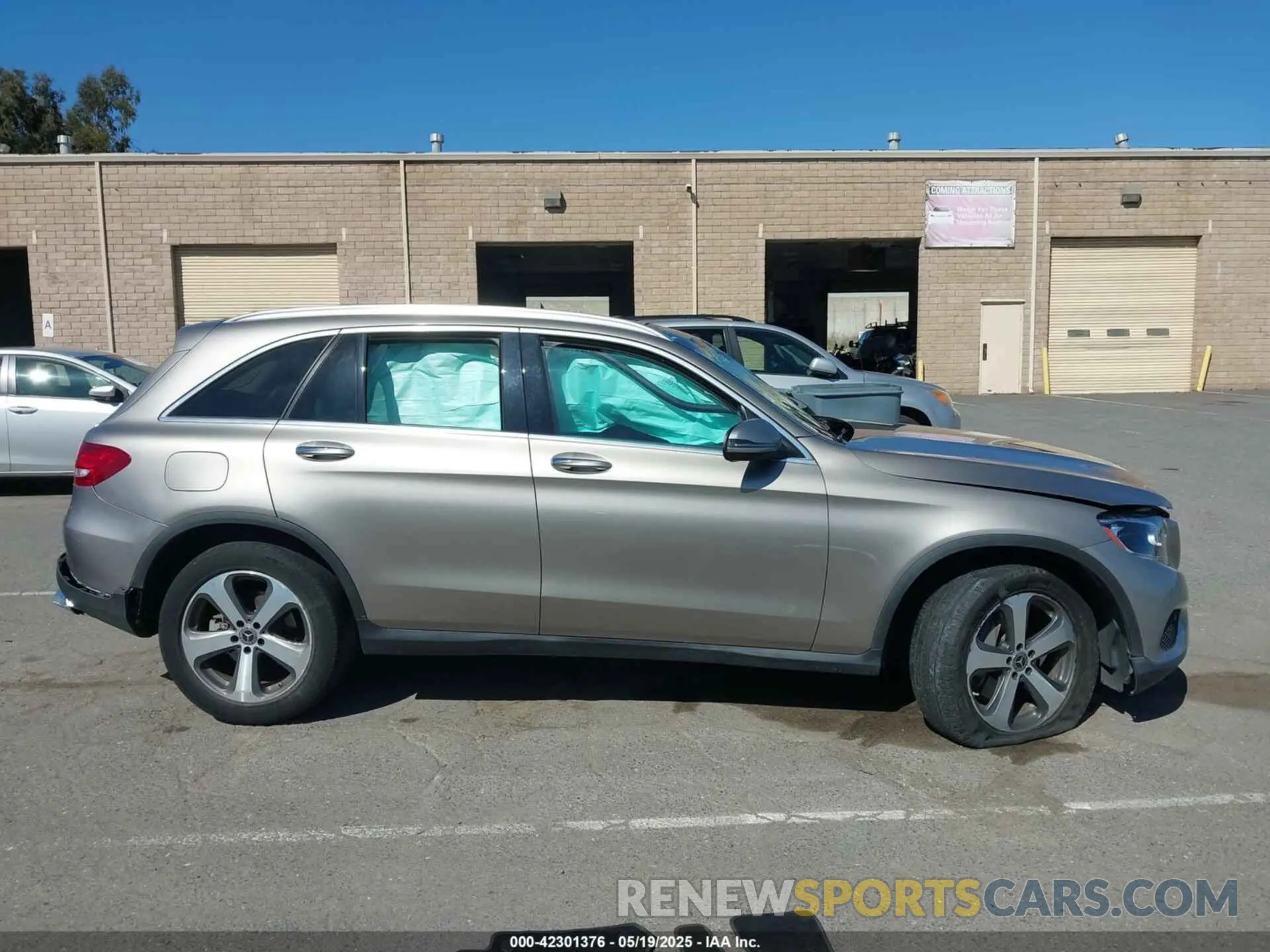 13 Photograph of a damaged car WDC0G4KB9KF606523 MERCEDES-BENZ GLC 300 2019