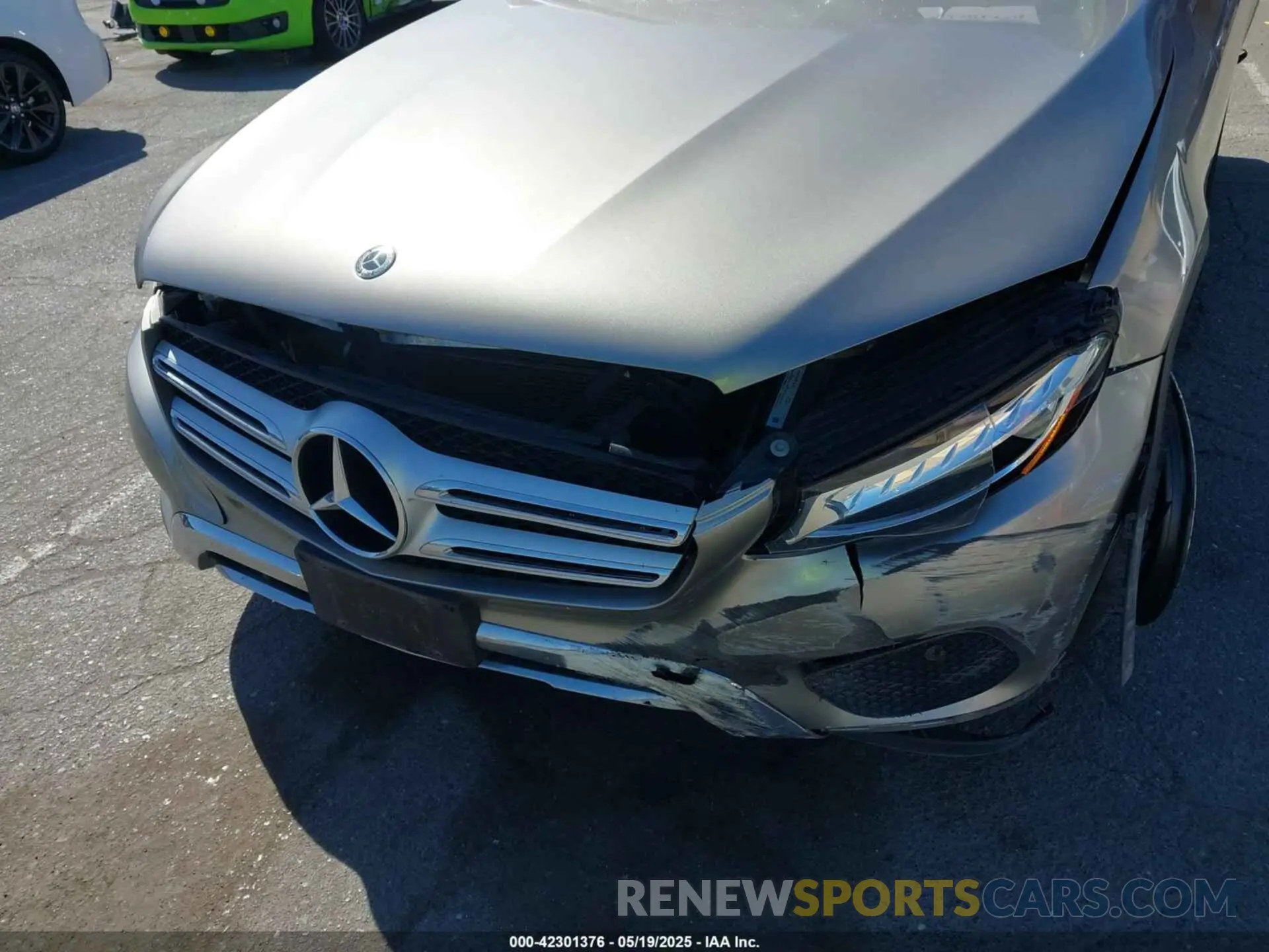 6 Photograph of a damaged car WDC0G4KB9KF606523 MERCEDES-BENZ GLC 300 2019