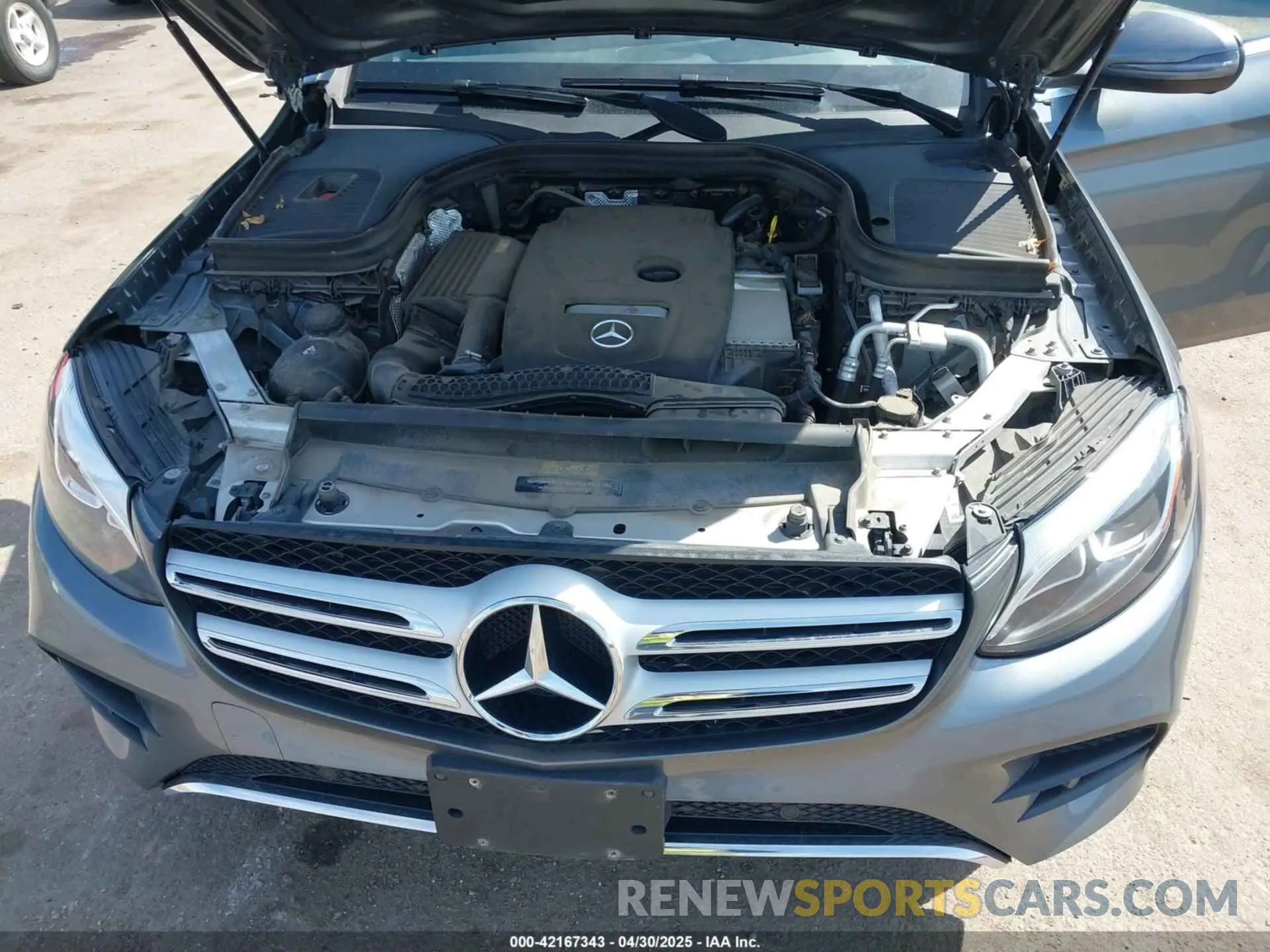 10 Photograph of a damaged car WDC0G4KB9KV147354 MERCEDES-BENZ GLC 300 2019