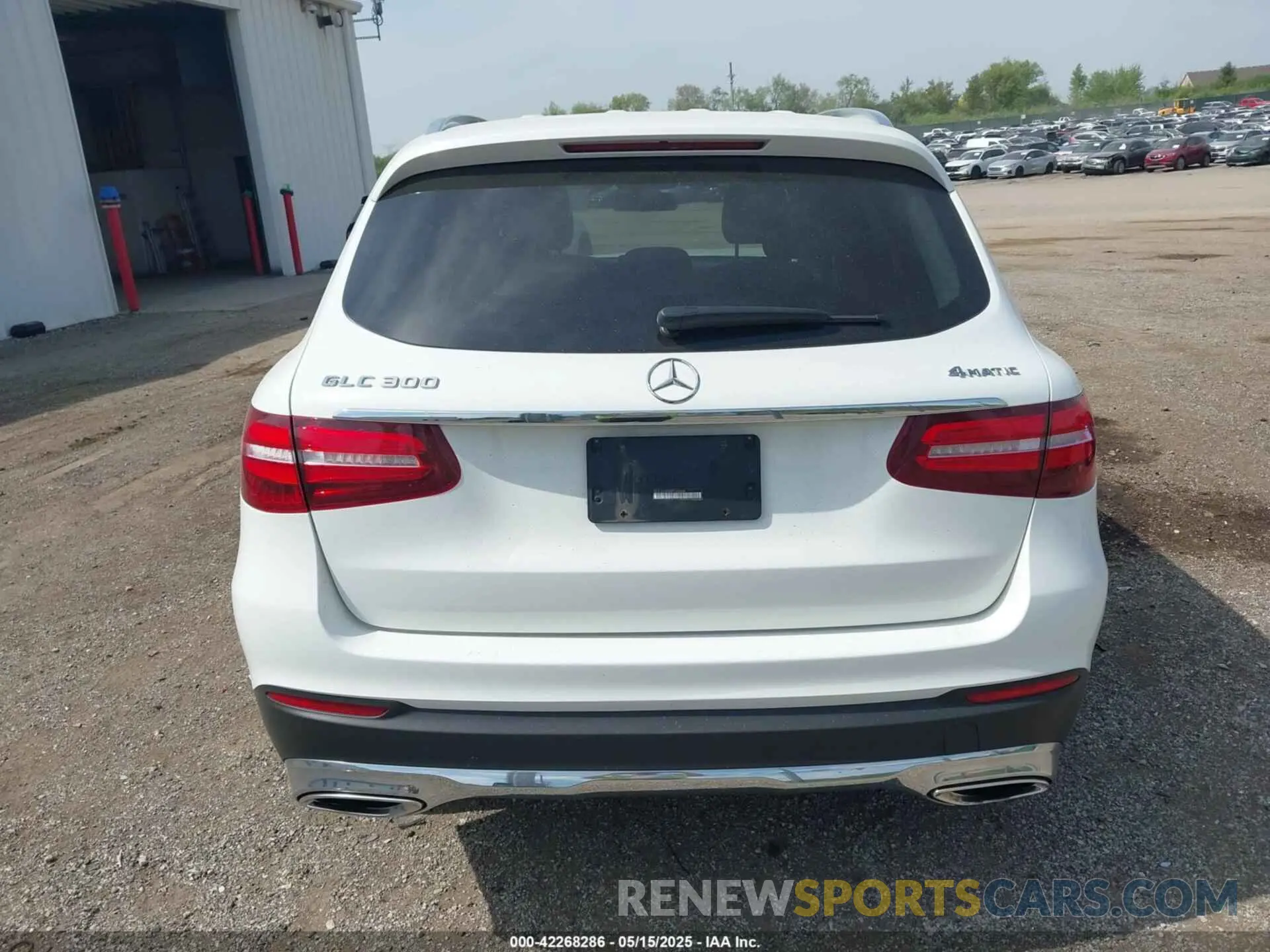 16 Photograph of a damaged car WDC0G4KBXKF665466 MERCEDES-BENZ GLC 300 2019