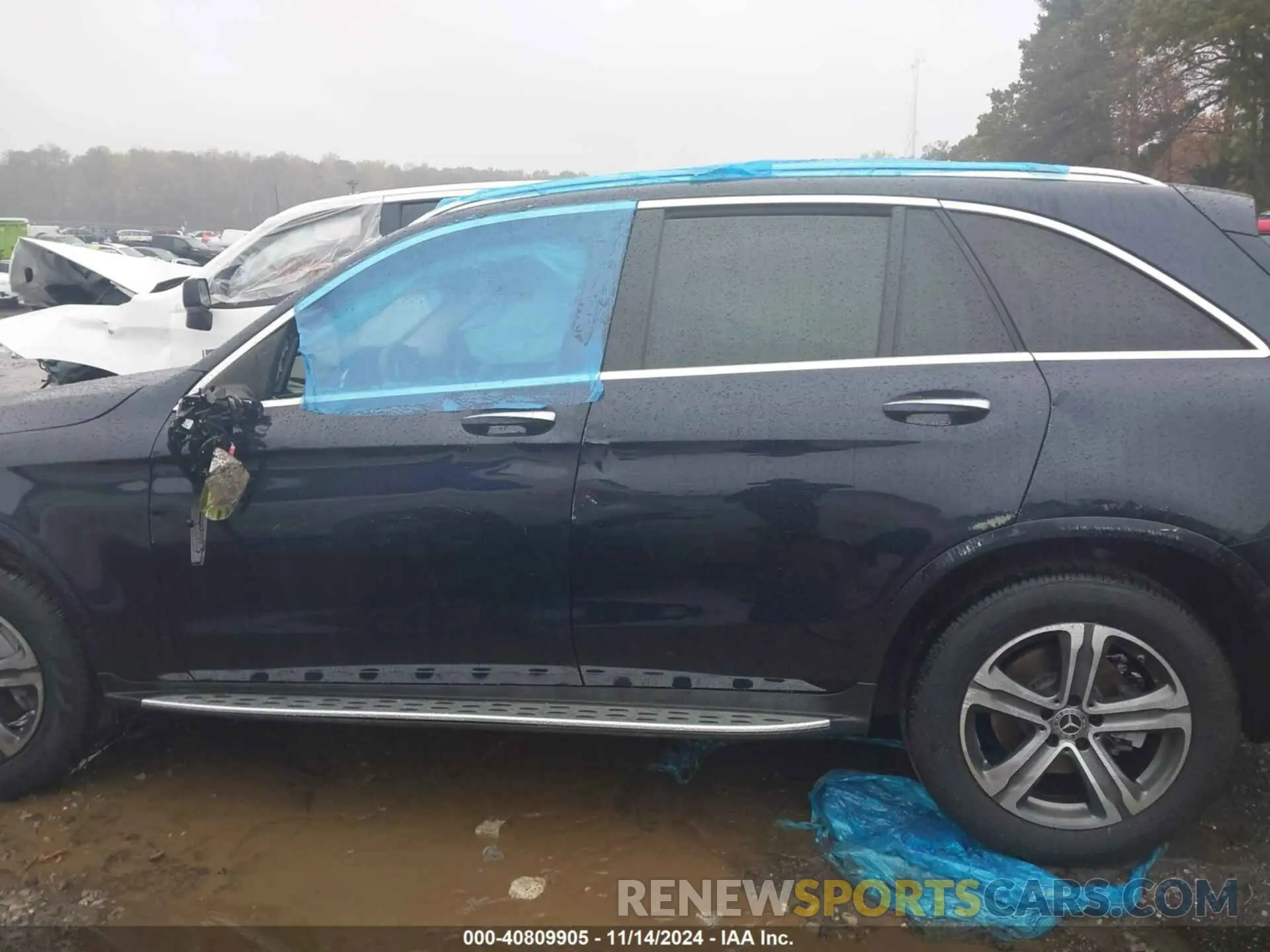 13 Photograph of a damaged car W1N0G8DB3LF778678 MERCEDES-BENZ GLC 300 2020