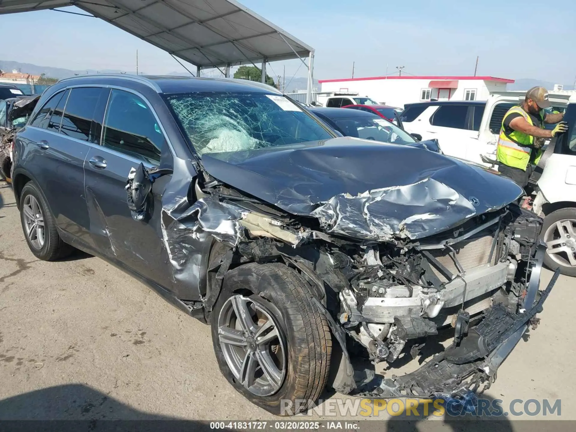 1 Photograph of a damaged car W1N0G8DB4LF802826 MERCEDES-BENZ GLC 300 2020