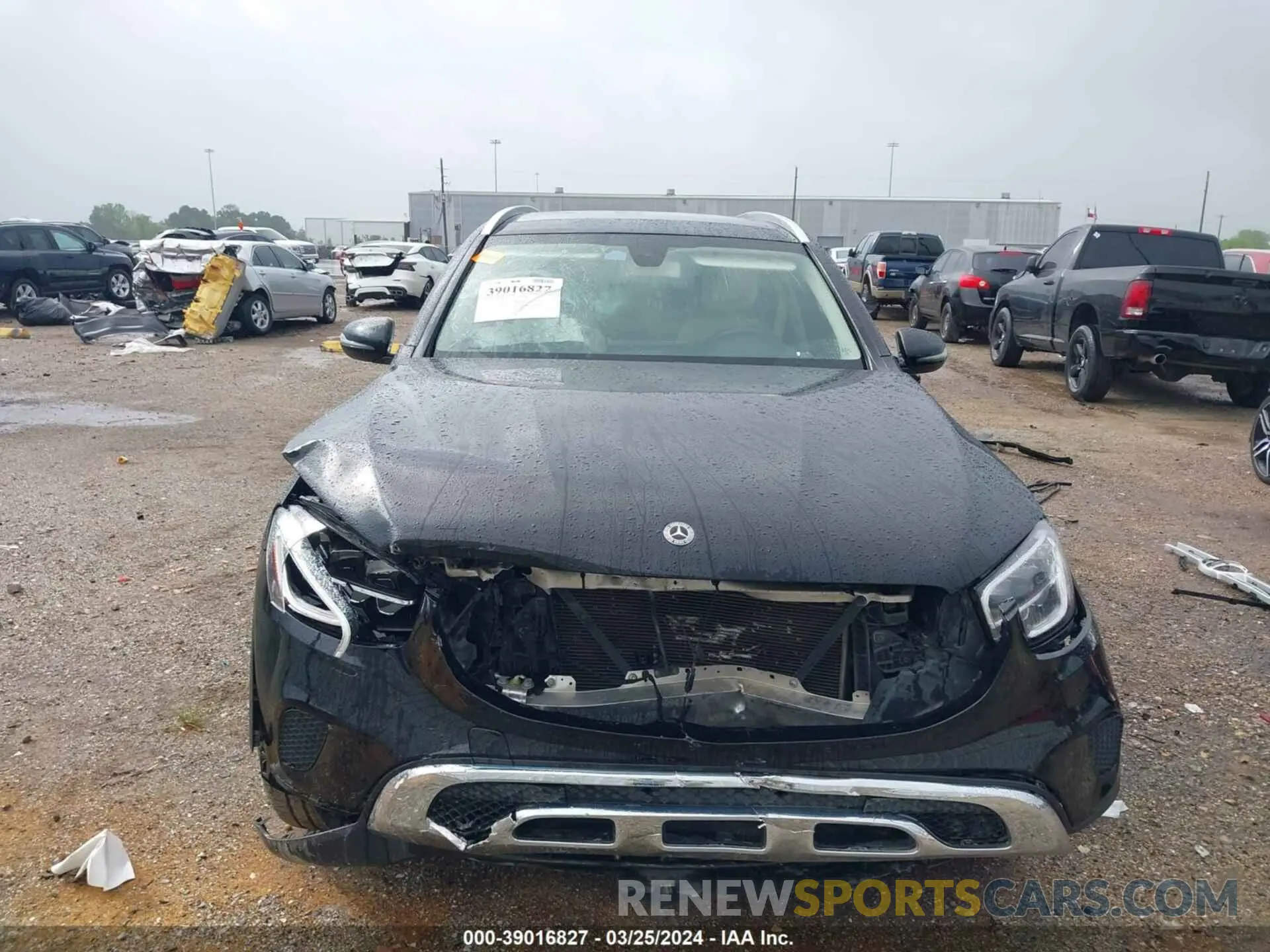 13 Photograph of a damaged car W1N0G8DB5LF829694 MERCEDES-BENZ GLC 300 2020