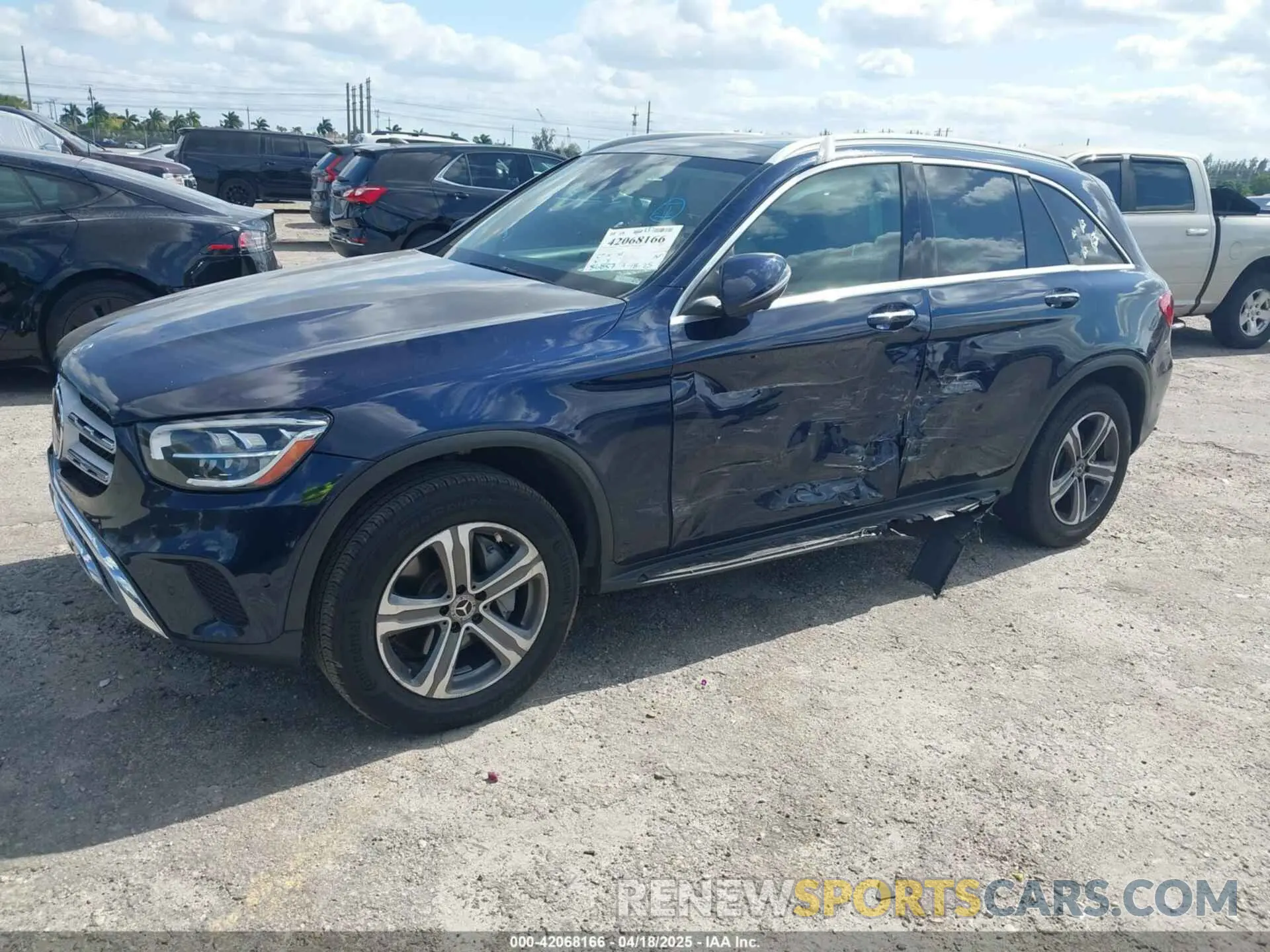 6 Photograph of a damaged car W1N0G8DB6LF798343 MERCEDES-BENZ GLC 300 2020