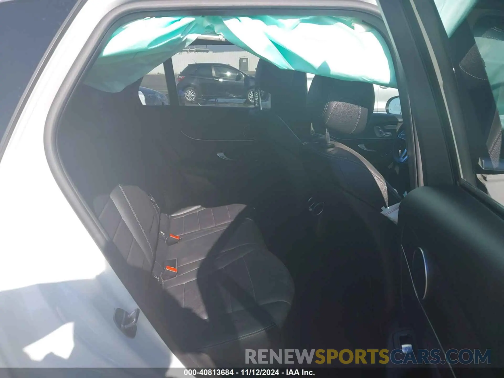 8 Photograph of a damaged car W1N0G8DB7LF808880 MERCEDES-BENZ GLC 300 2020