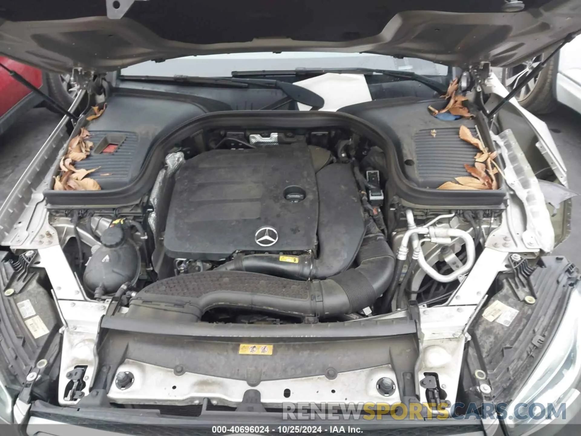 10 Photograph of a damaged car W1N0G8DB8LF814722 MERCEDES-BENZ GLC 300 2020