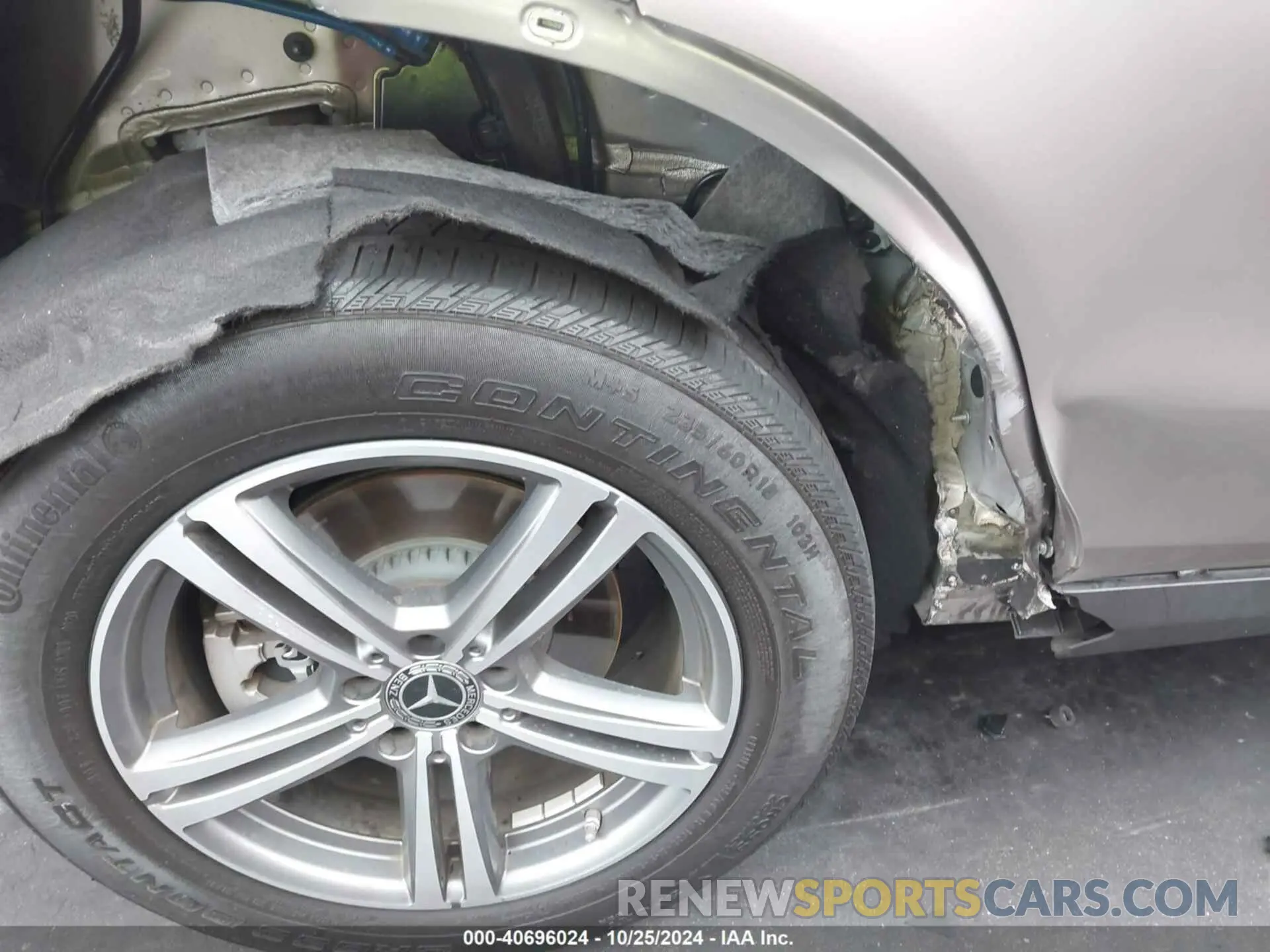 21 Photograph of a damaged car W1N0G8DB8LF814722 MERCEDES-BENZ GLC 300 2020