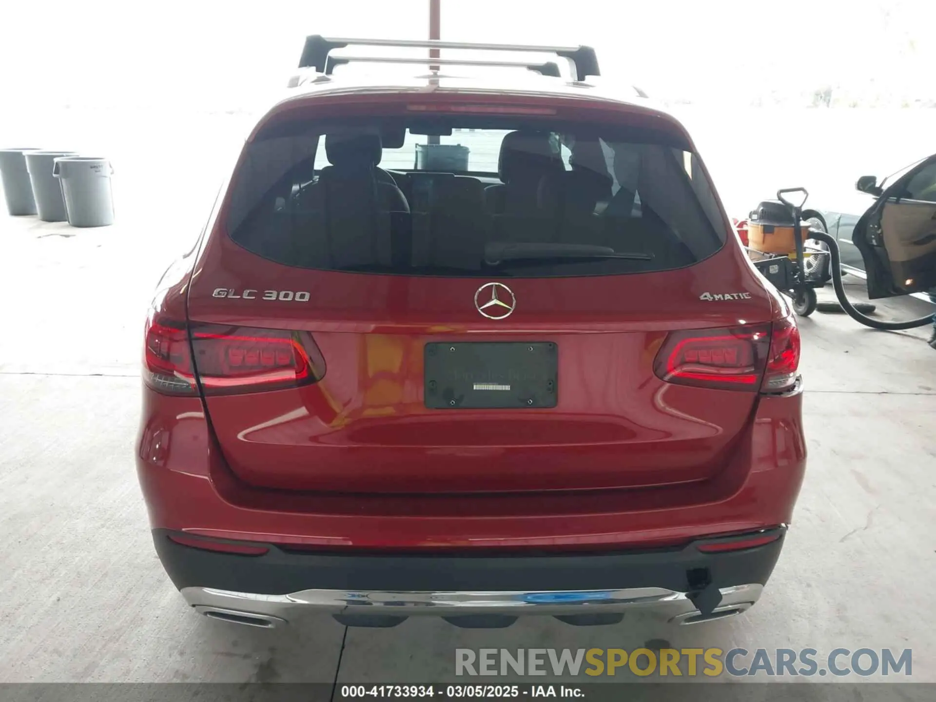 16 Photograph of a damaged car W1N0G8EB0LF852363 MERCEDES-BENZ GLC 300 2020