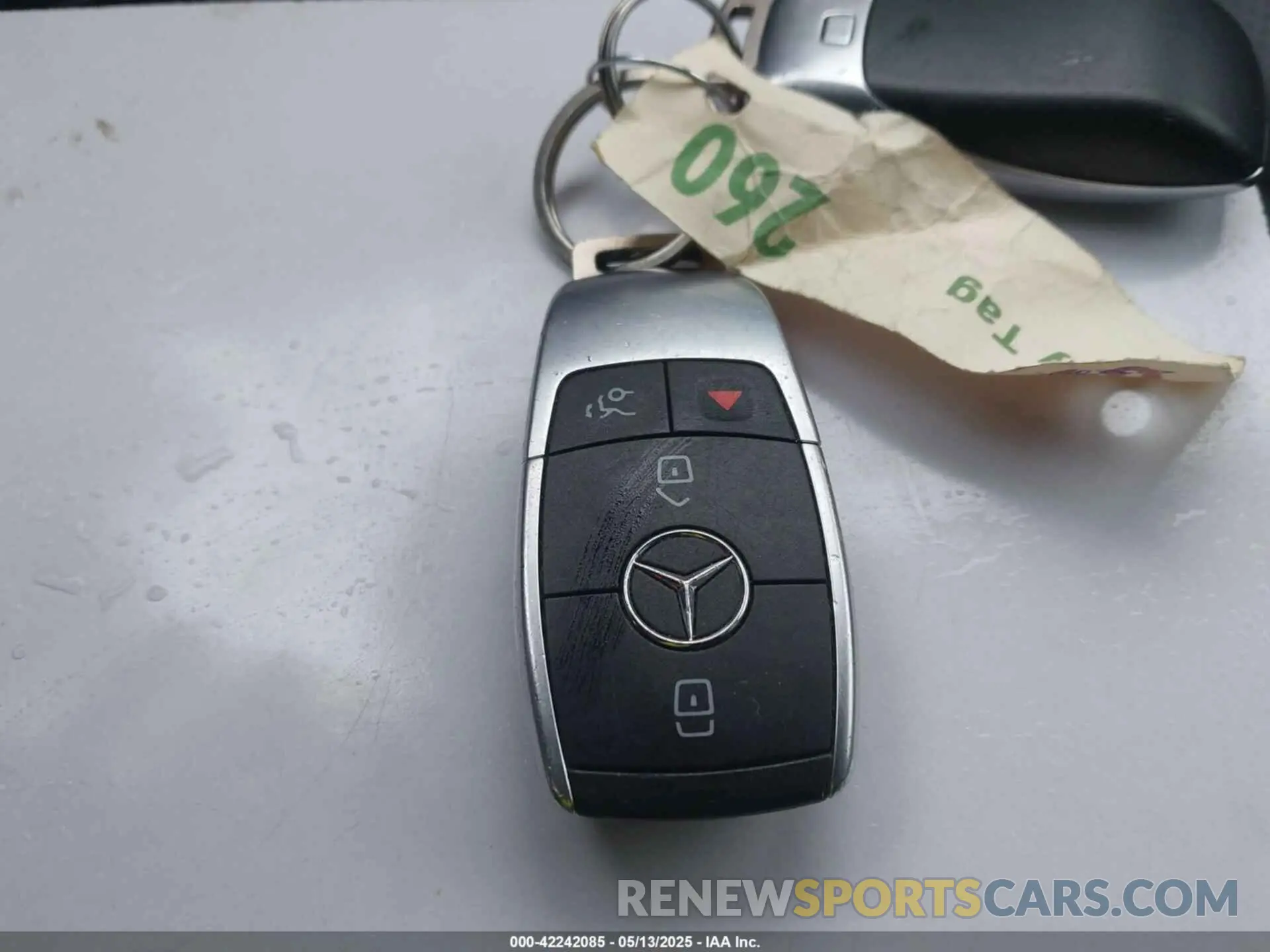 11 Photograph of a damaged car W1N0G8EB3LF813010 MERCEDES-BENZ GLC 300 2020
