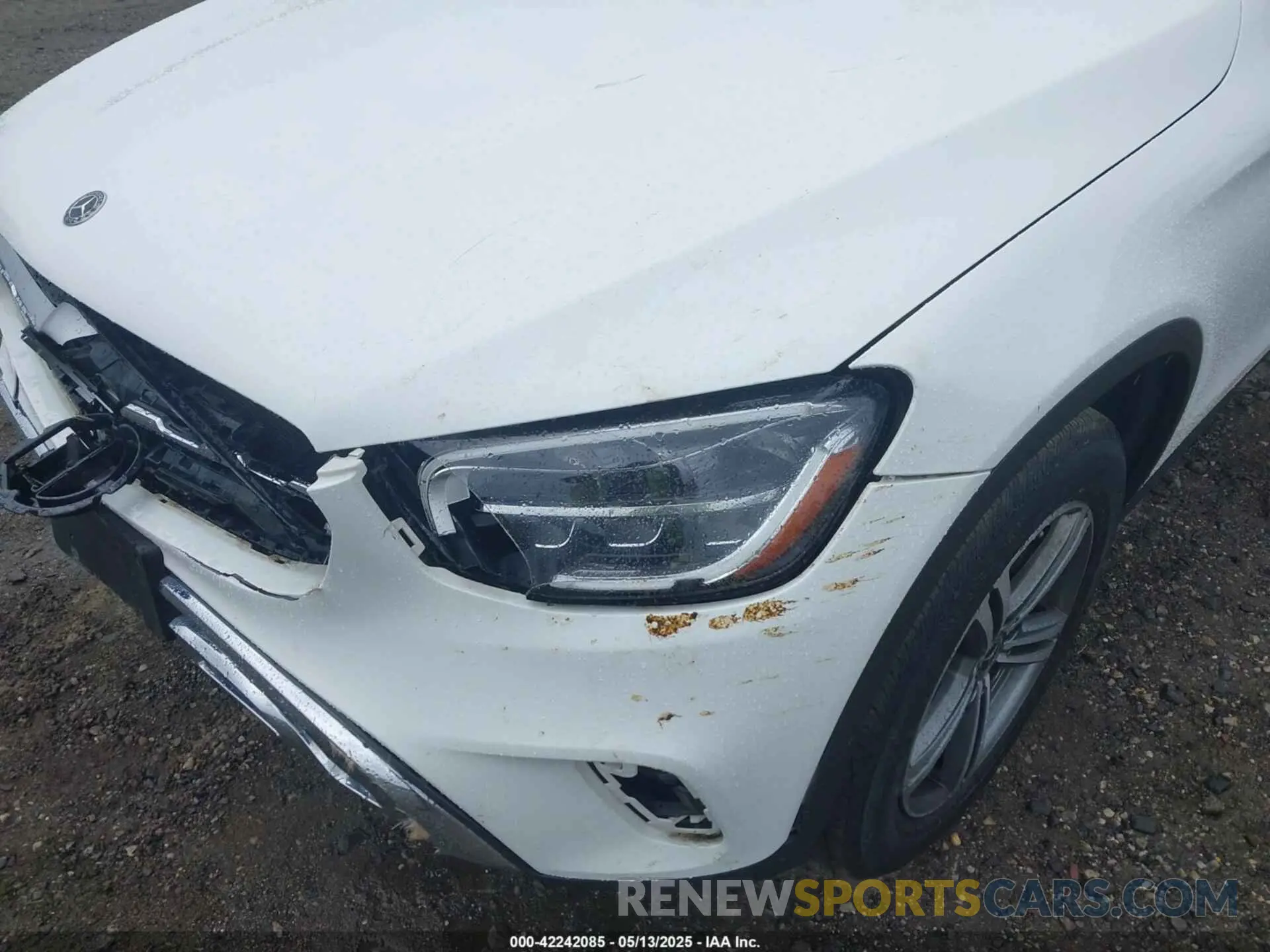17 Photograph of a damaged car W1N0G8EB3LF813010 MERCEDES-BENZ GLC 300 2020