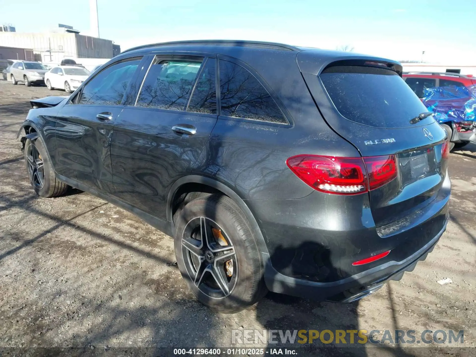 3 Photograph of a damaged car W1N0G8EB3LF815887 MERCEDES-BENZ GLC 300 2020
