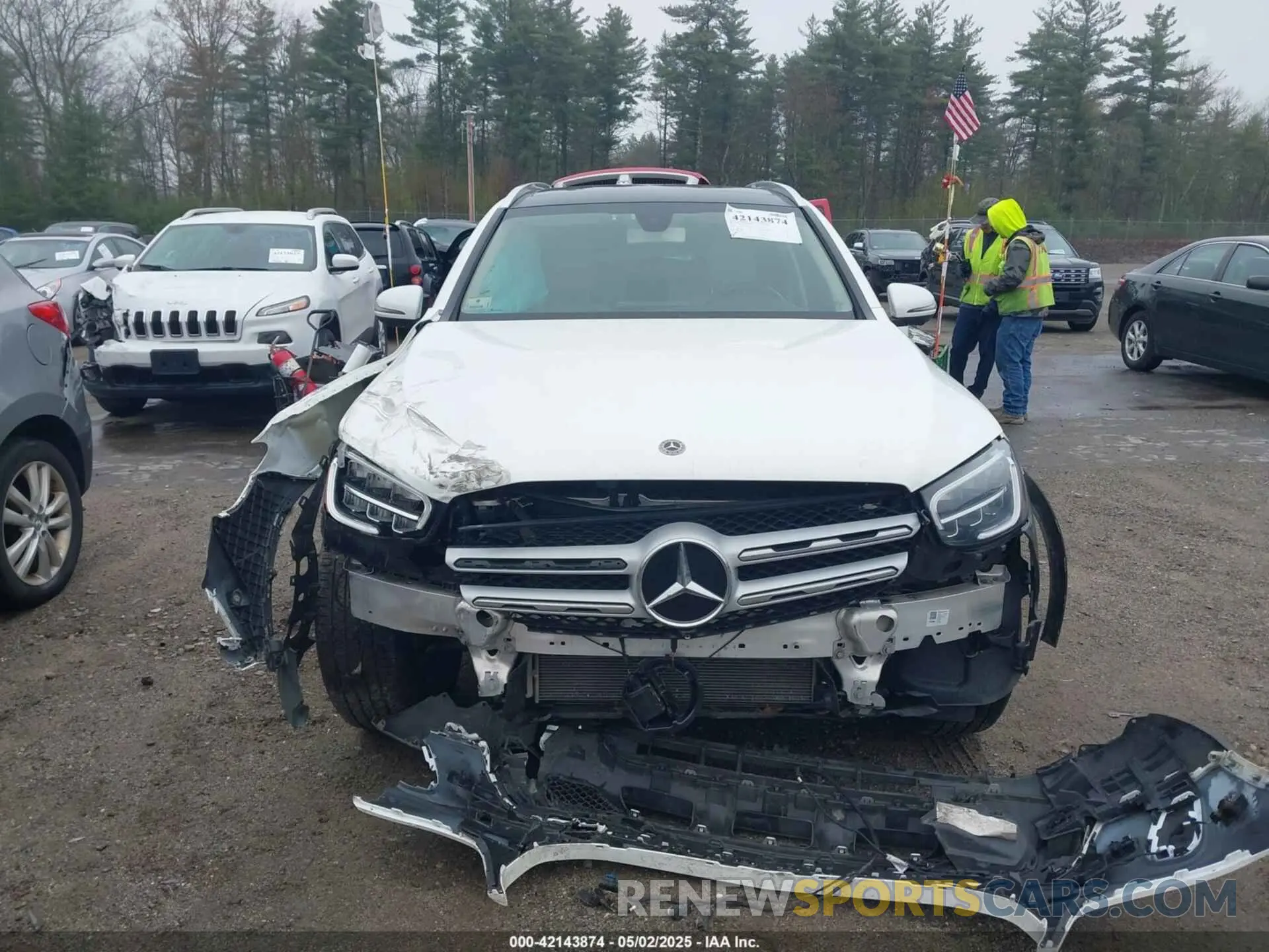 13 Photograph of a damaged car W1N0G8EB3LF850722 MERCEDES-BENZ GLC 300 2020