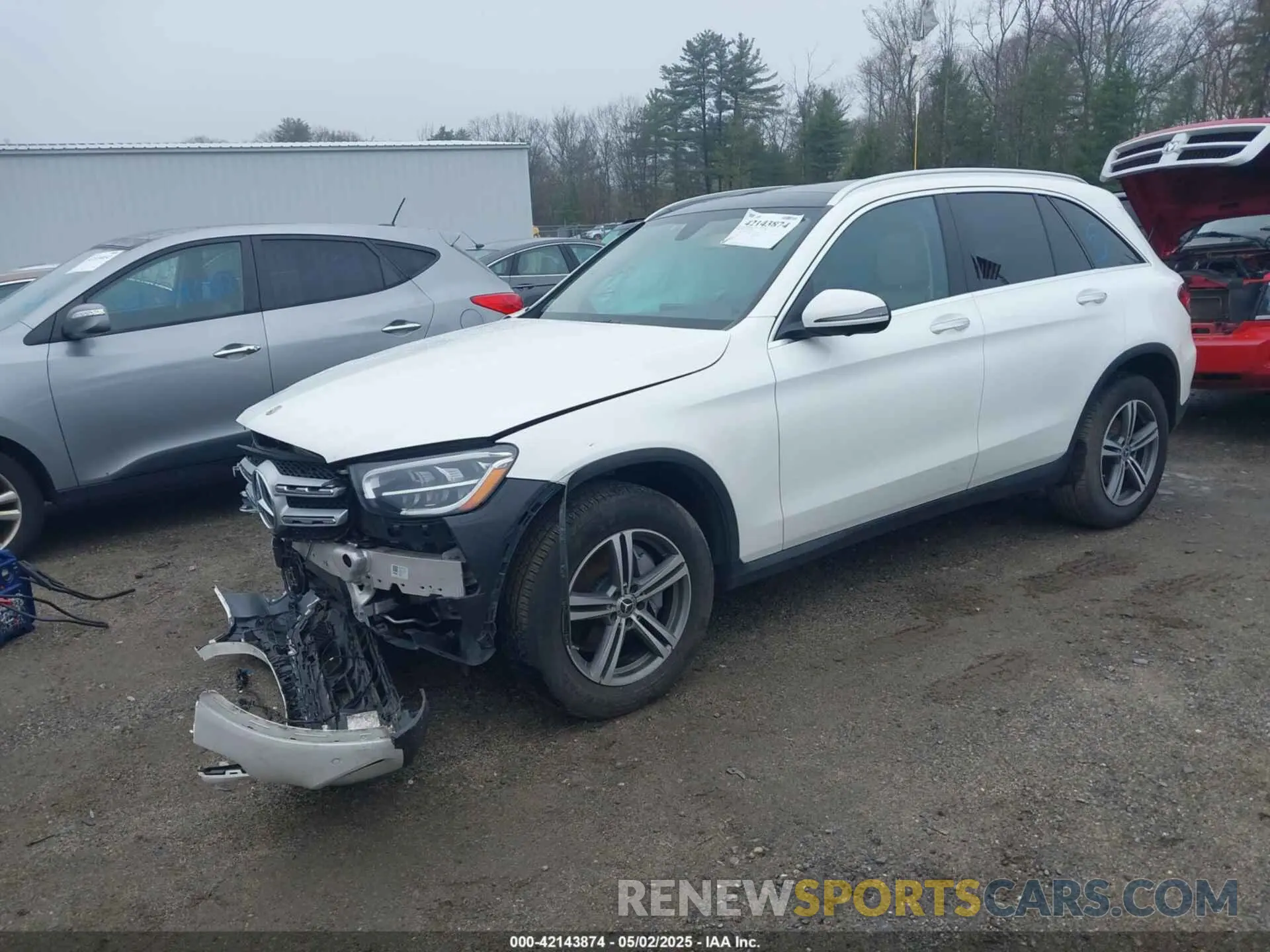 2 Photograph of a damaged car W1N0G8EB3LF850722 MERCEDES-BENZ GLC 300 2020