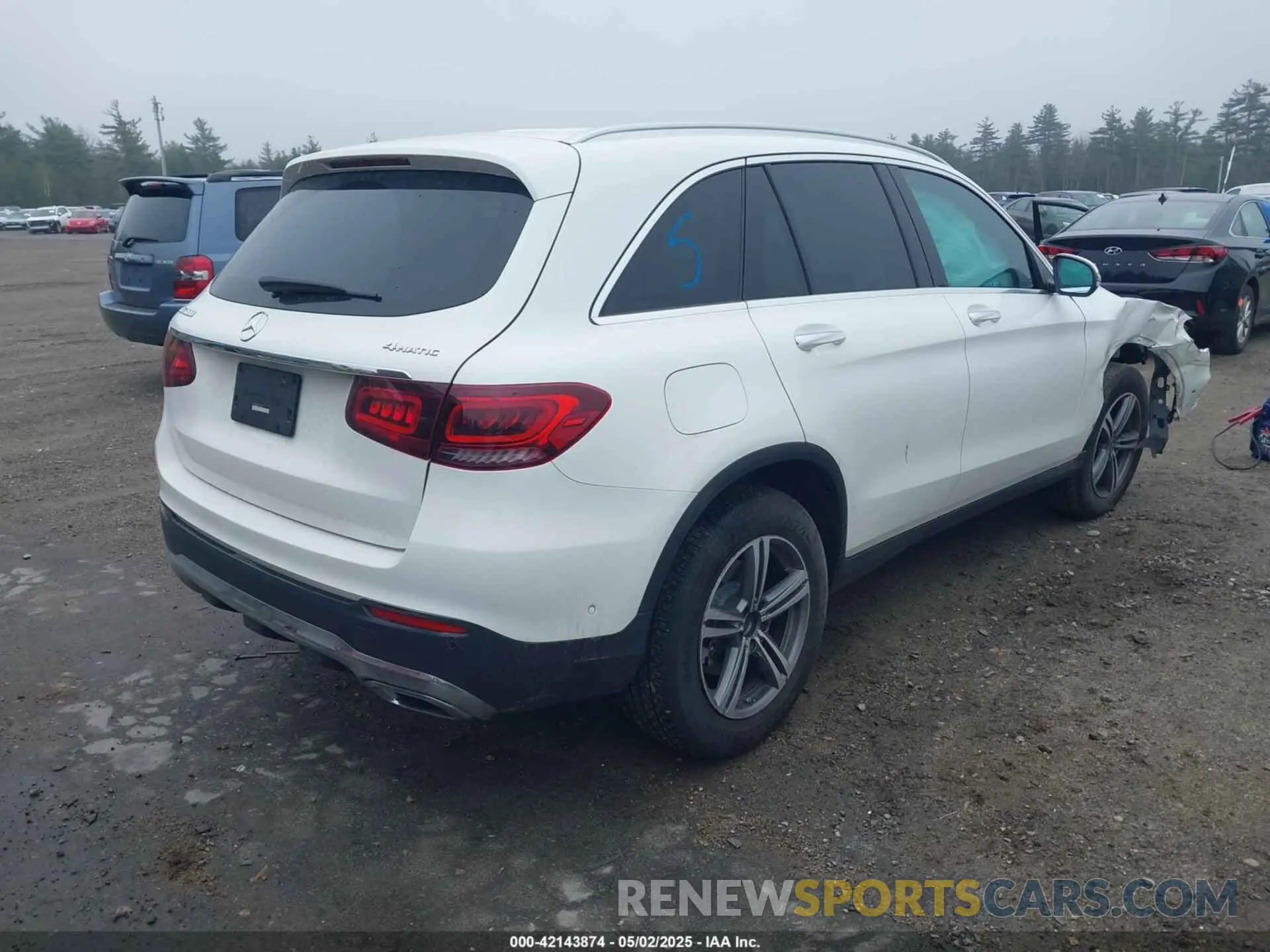 4 Photograph of a damaged car W1N0G8EB3LF850722 MERCEDES-BENZ GLC 300 2020