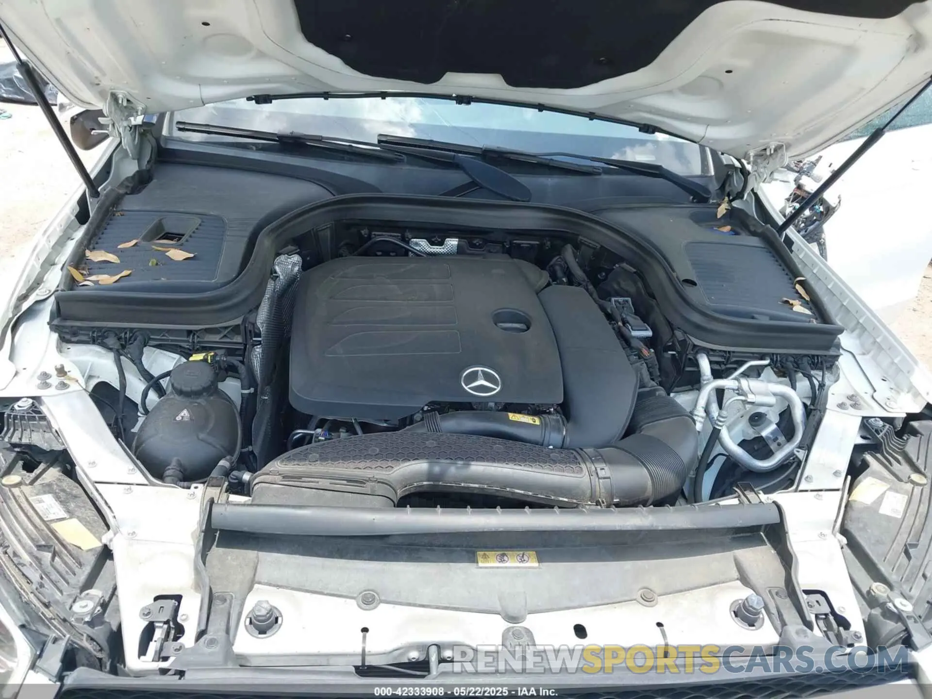 10 Photograph of a damaged car W1N0G8EB8LF856144 MERCEDES-BENZ GLC 300 2020