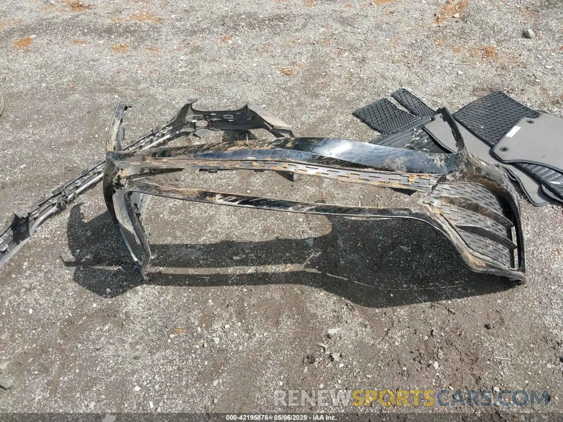 11 Photograph of a damaged car W1N0G8EB9LF817921 MERCEDES-BENZ GLC 300 2020