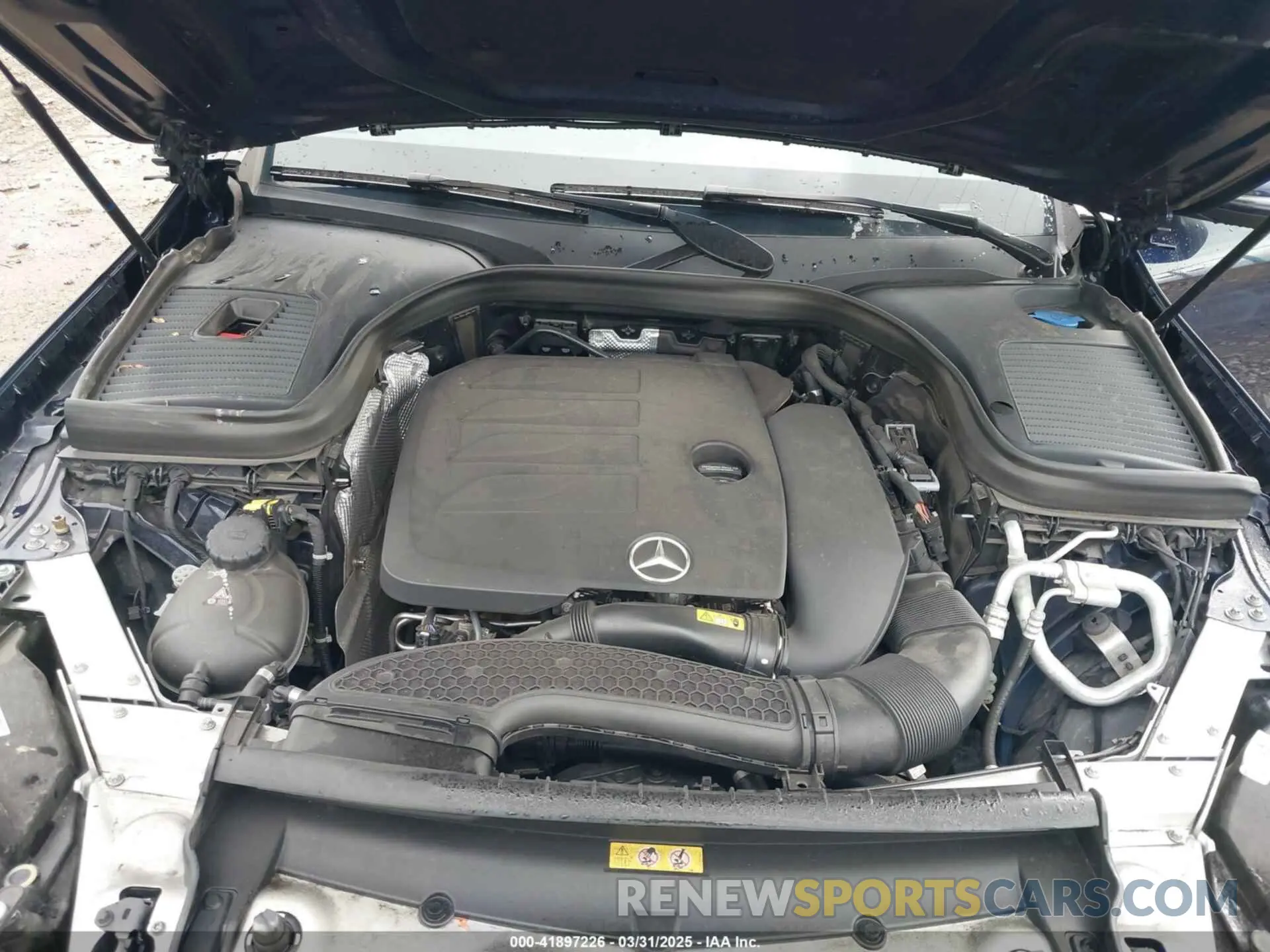 10 Photograph of a damaged car W1N0G8EBXLF774643 MERCEDES-BENZ GLC 300 2020