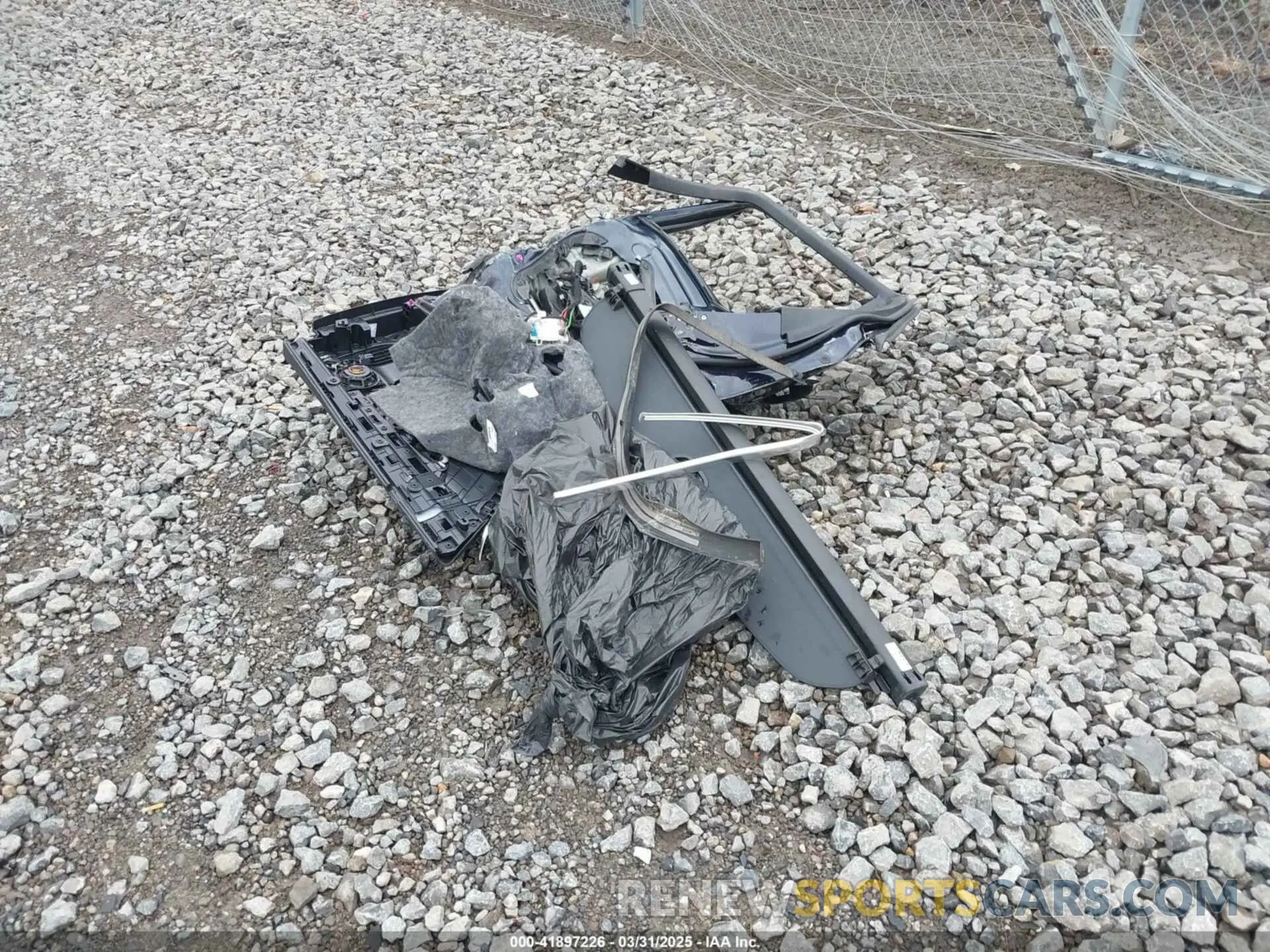 12 Photograph of a damaged car W1N0G8EBXLF774643 MERCEDES-BENZ GLC 300 2020