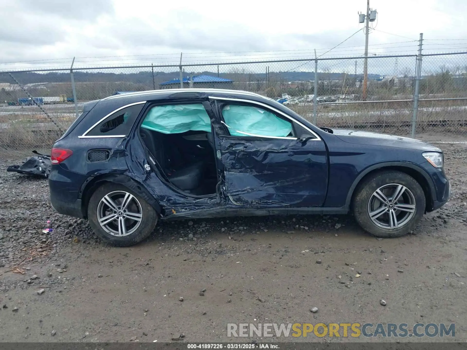 14 Photograph of a damaged car W1N0G8EBXLF774643 MERCEDES-BENZ GLC 300 2020