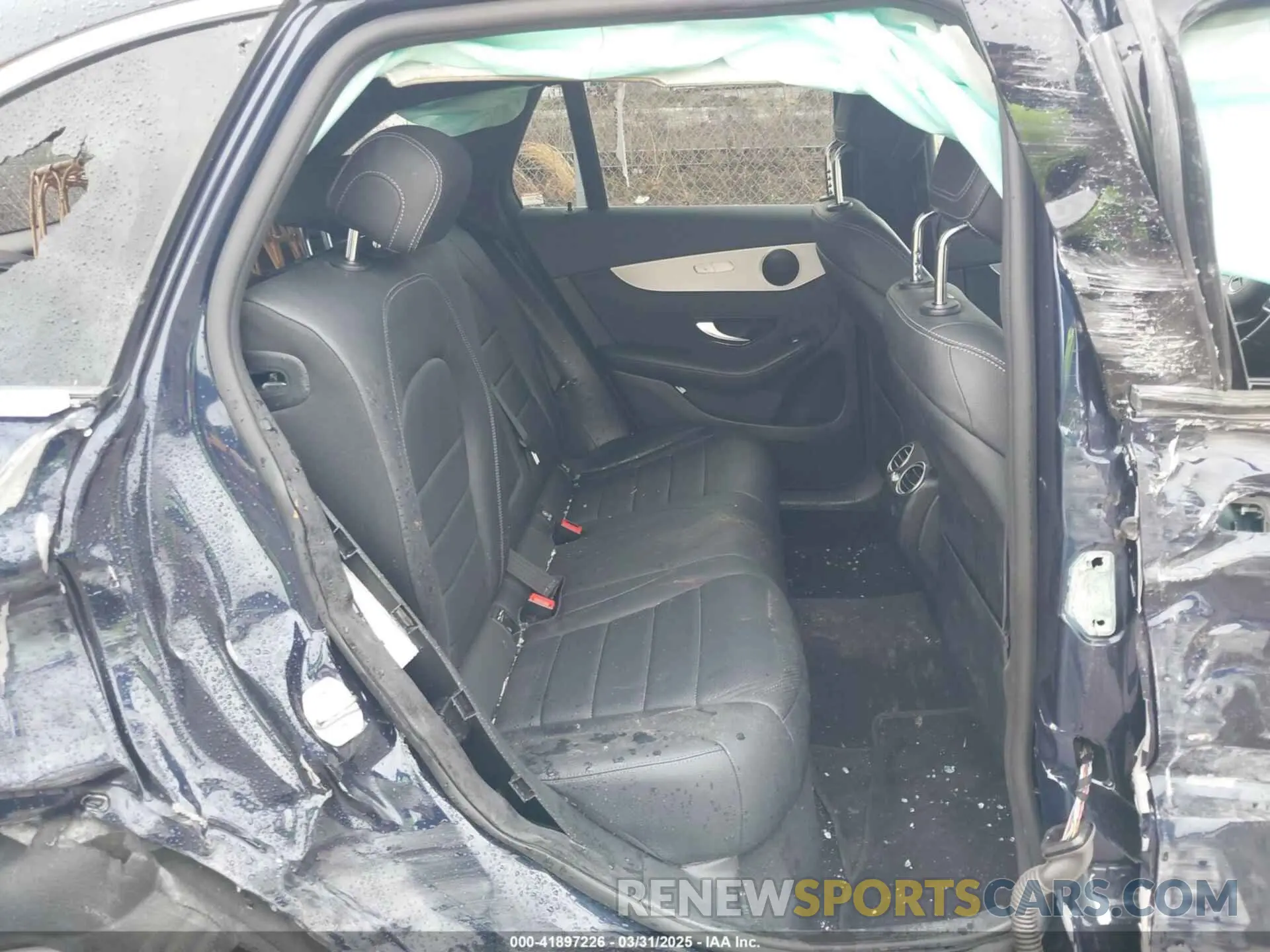 8 Photograph of a damaged car W1N0G8EBXLF774643 MERCEDES-BENZ GLC 300 2020