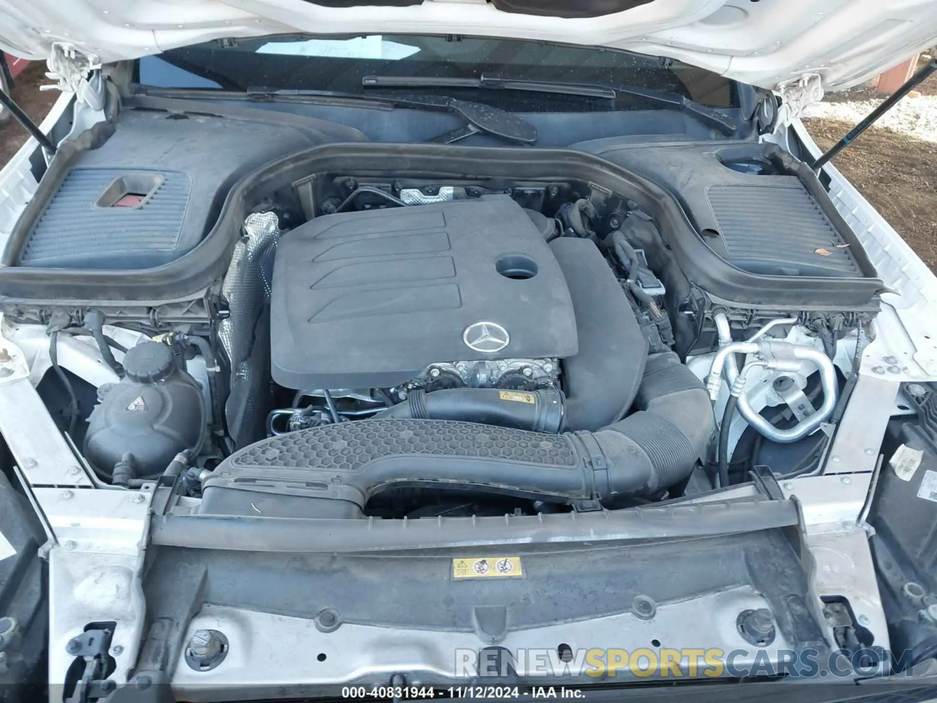 10 Photograph of a damaged car WDC0G8DB2LF697897 MERCEDES-BENZ GLC 300 2020