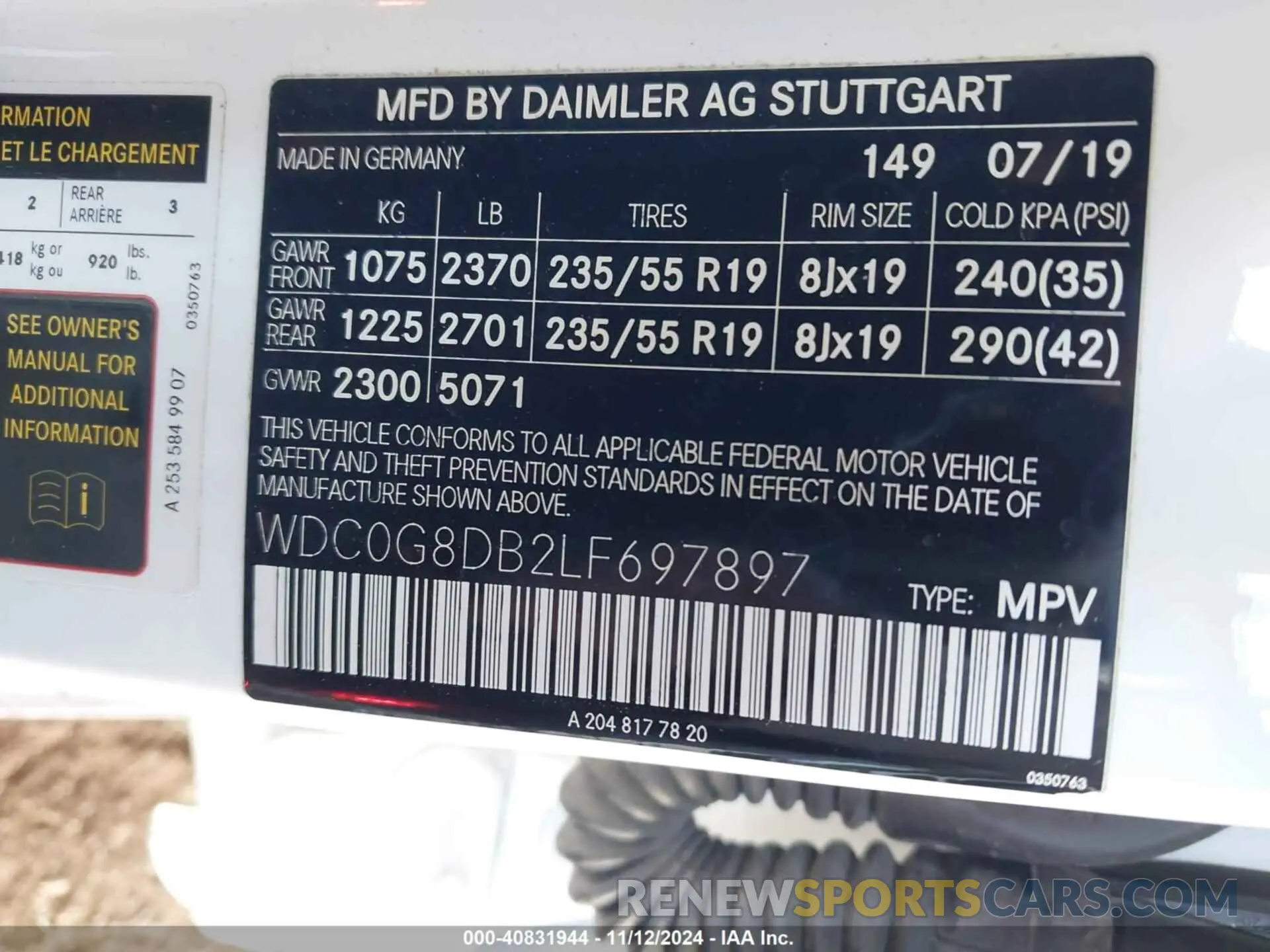 9 Photograph of a damaged car WDC0G8DB2LF697897 MERCEDES-BENZ GLC 300 2020