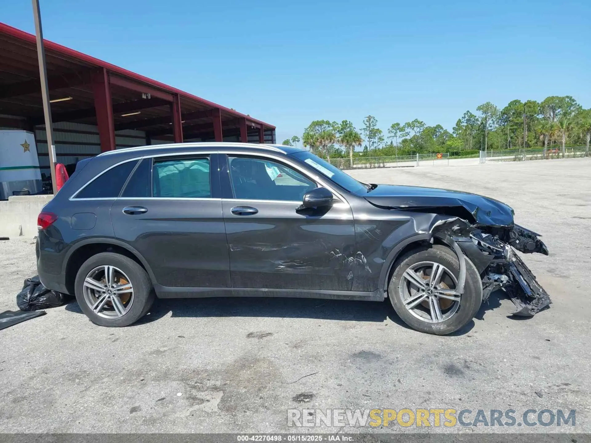 12 Photograph of a damaged car WDC0G8DB3LF715789 MERCEDES-BENZ GLC 300 2020