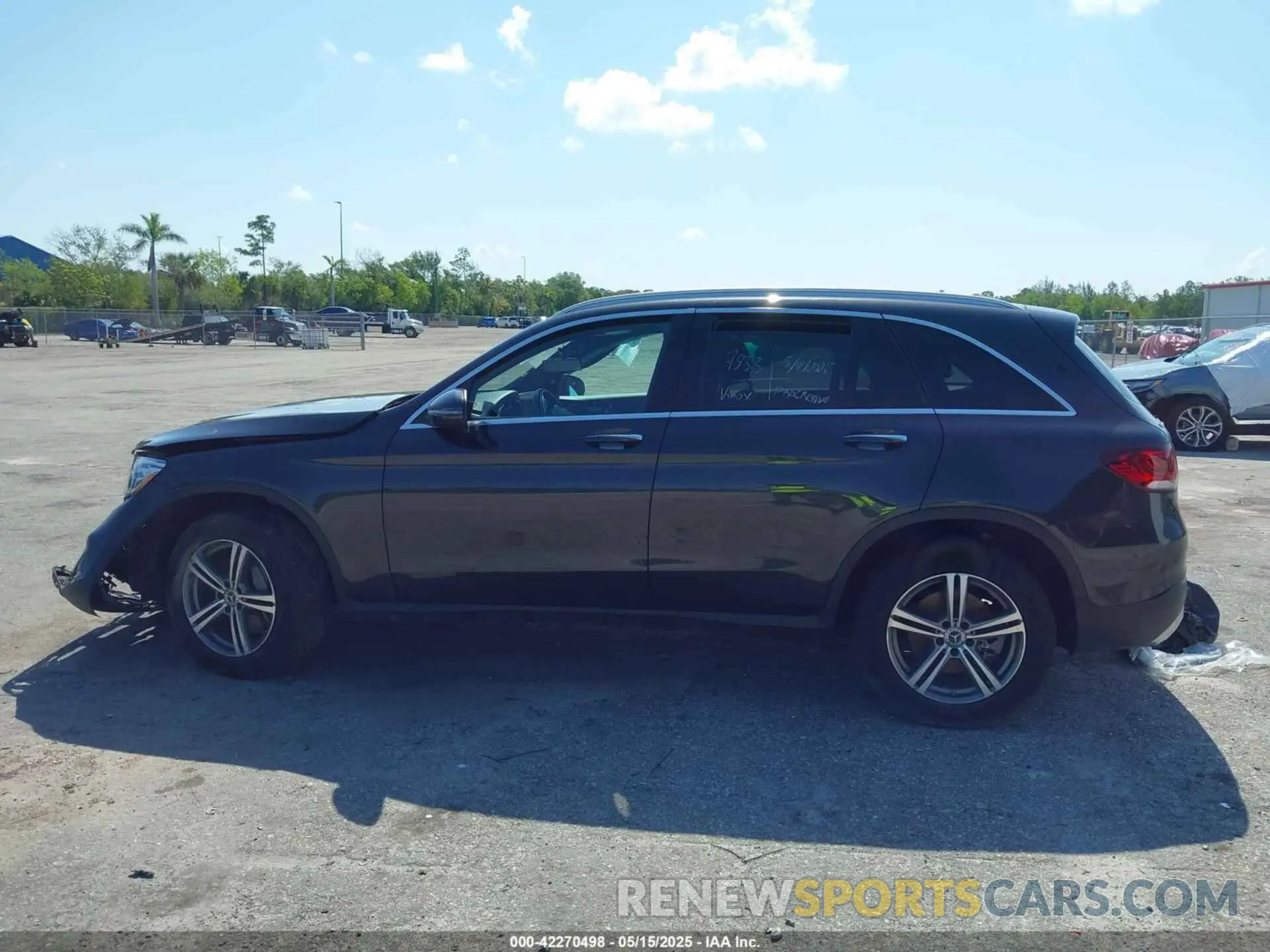 13 Photograph of a damaged car WDC0G8DB3LF715789 MERCEDES-BENZ GLC 300 2020