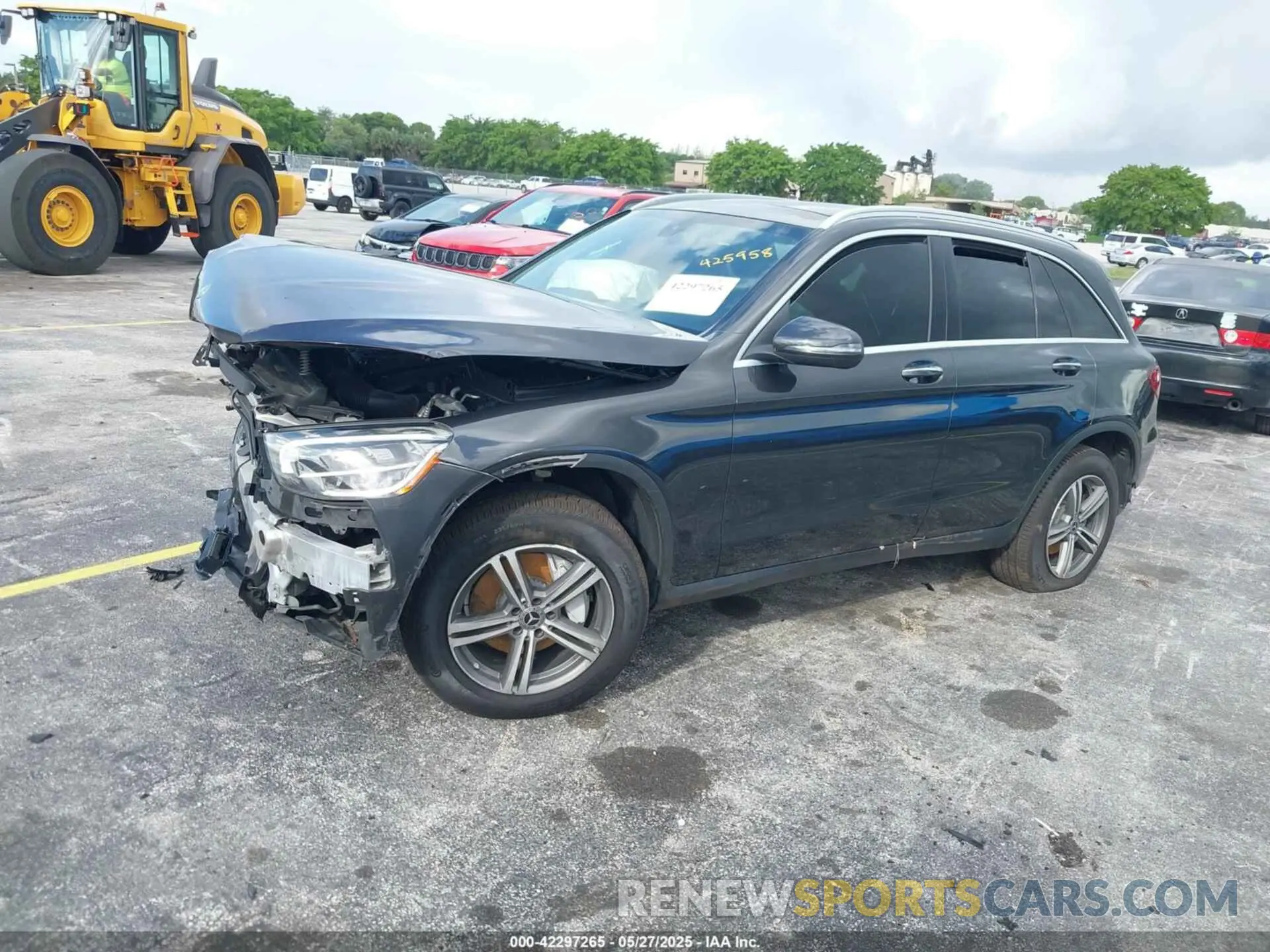 2 Photograph of a damaged car WDC0G8DB3LF738621 MERCEDES-BENZ GLC 300 2020
