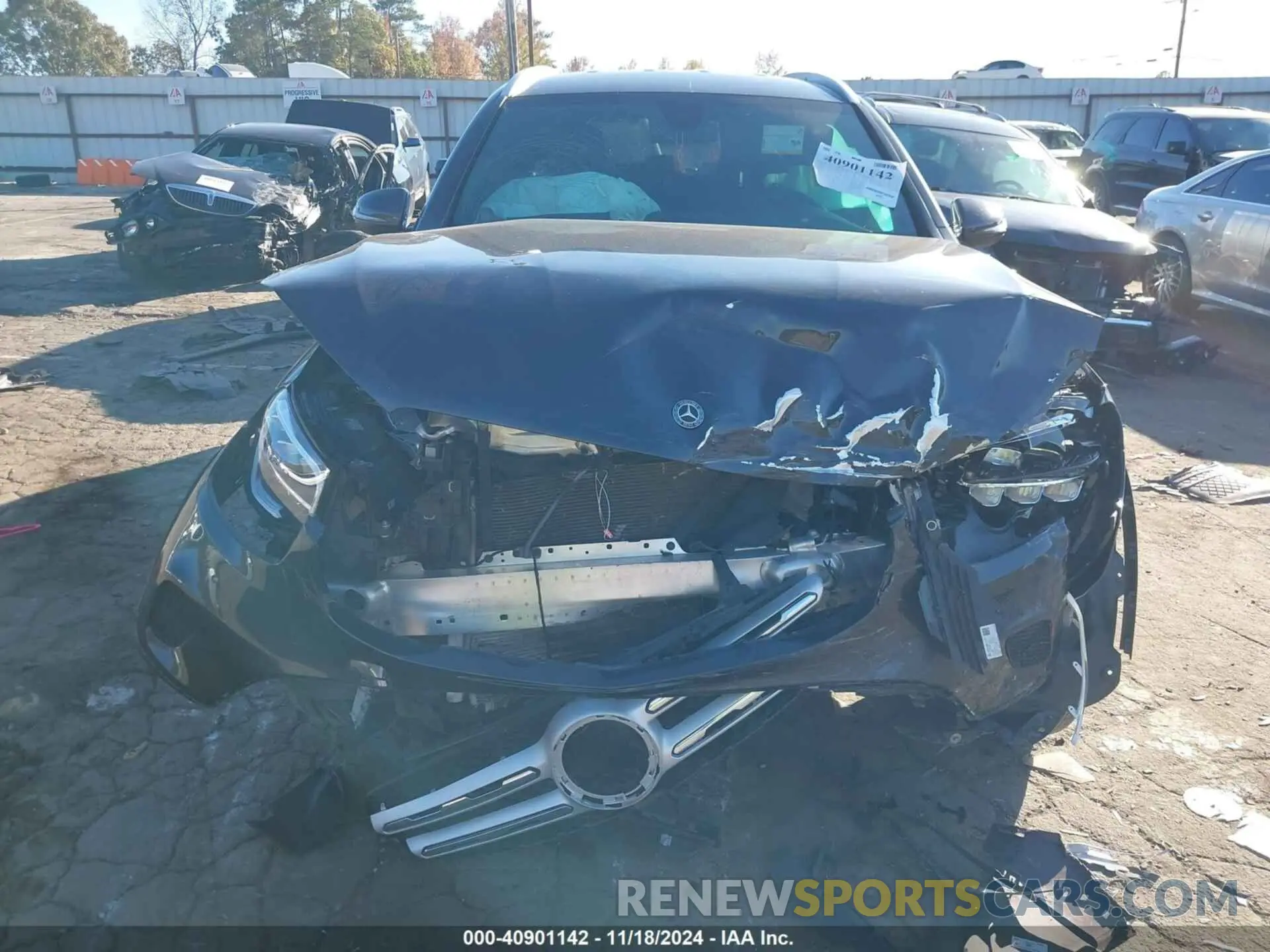 13 Photograph of a damaged car WDC0G8DB7LF717786 MERCEDES-BENZ GLC 300 2020
