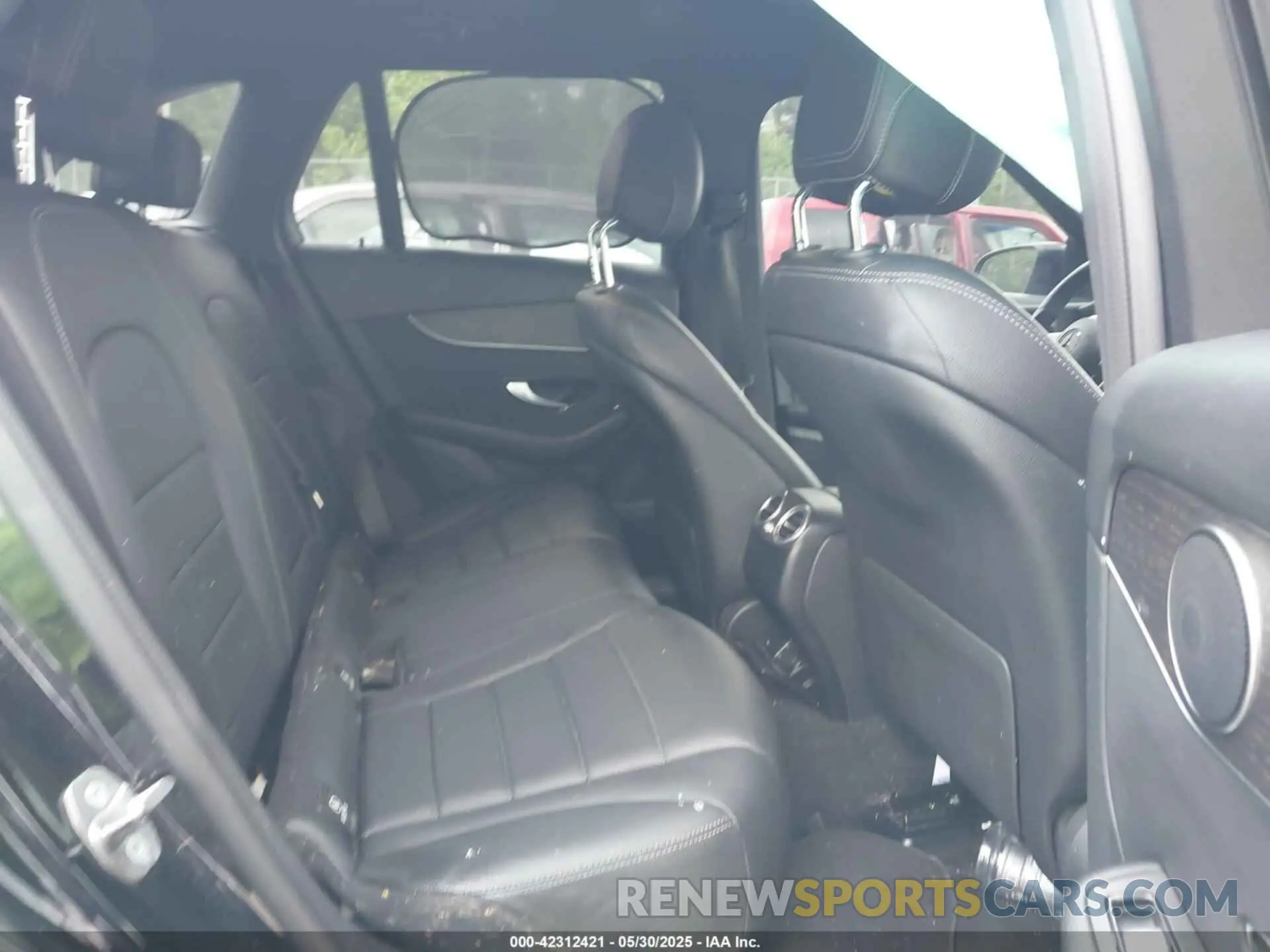 8 Photograph of a damaged car WDC0G8EB0LF714582 MERCEDES-BENZ GLC 300 2020