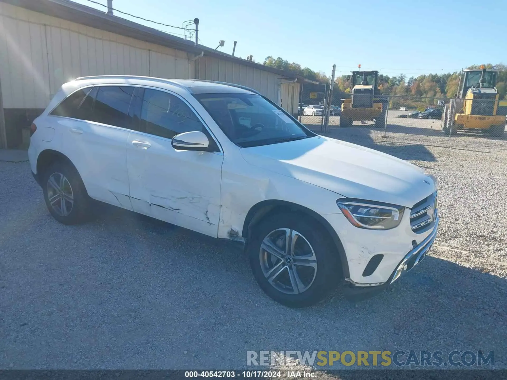 1 Photograph of a damaged car WDC0G8EB1LF717605 MERCEDES-BENZ GLC 300 2020