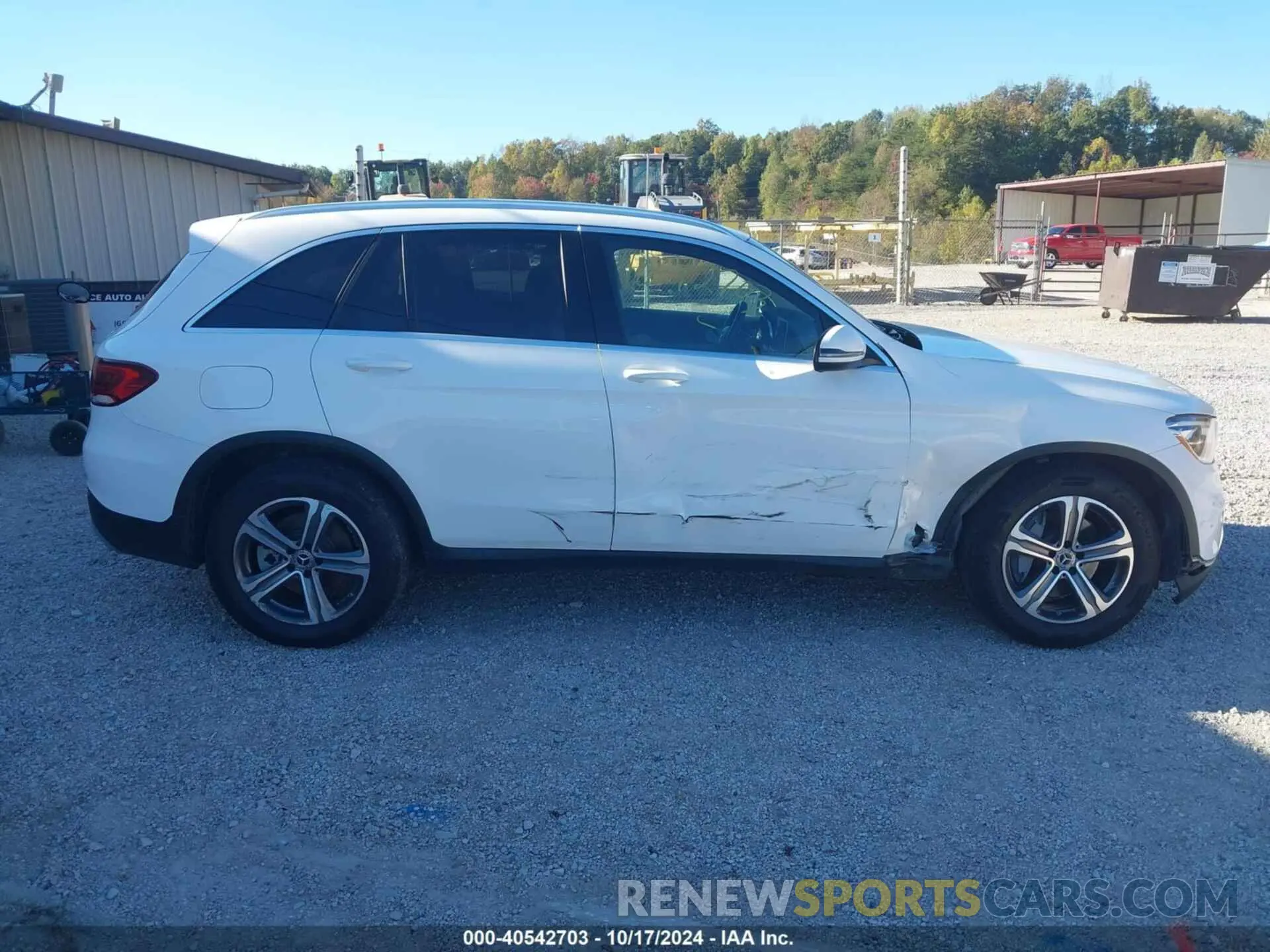 13 Photograph of a damaged car WDC0G8EB1LF717605 MERCEDES-BENZ GLC 300 2020