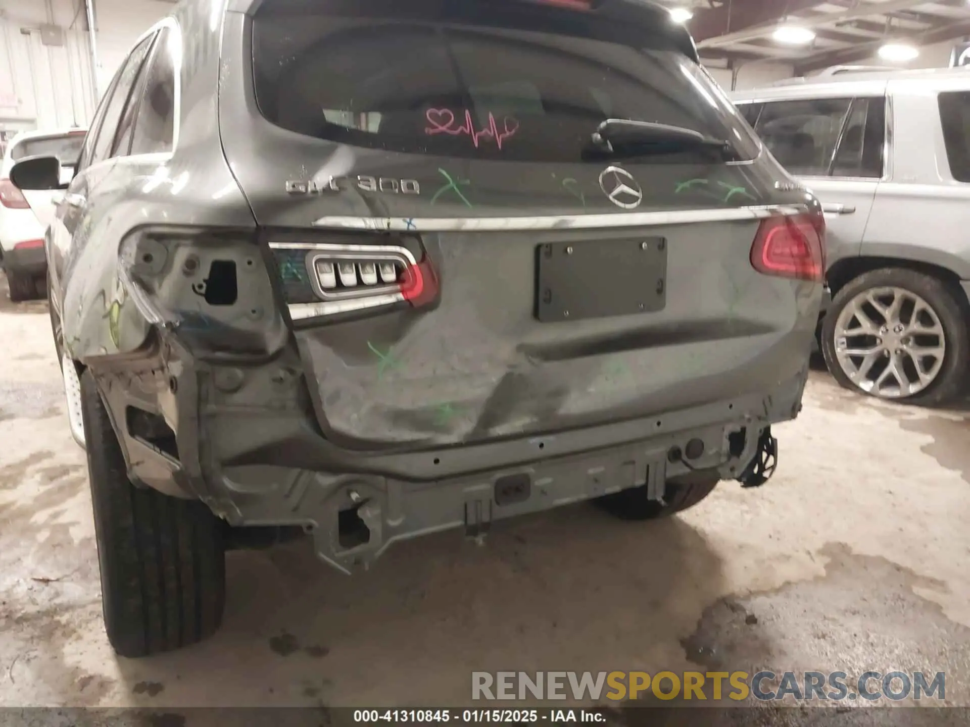 6 Photograph of a damaged car WDC0G8EB1LF743122 MERCEDES-BENZ GLC 300 2020