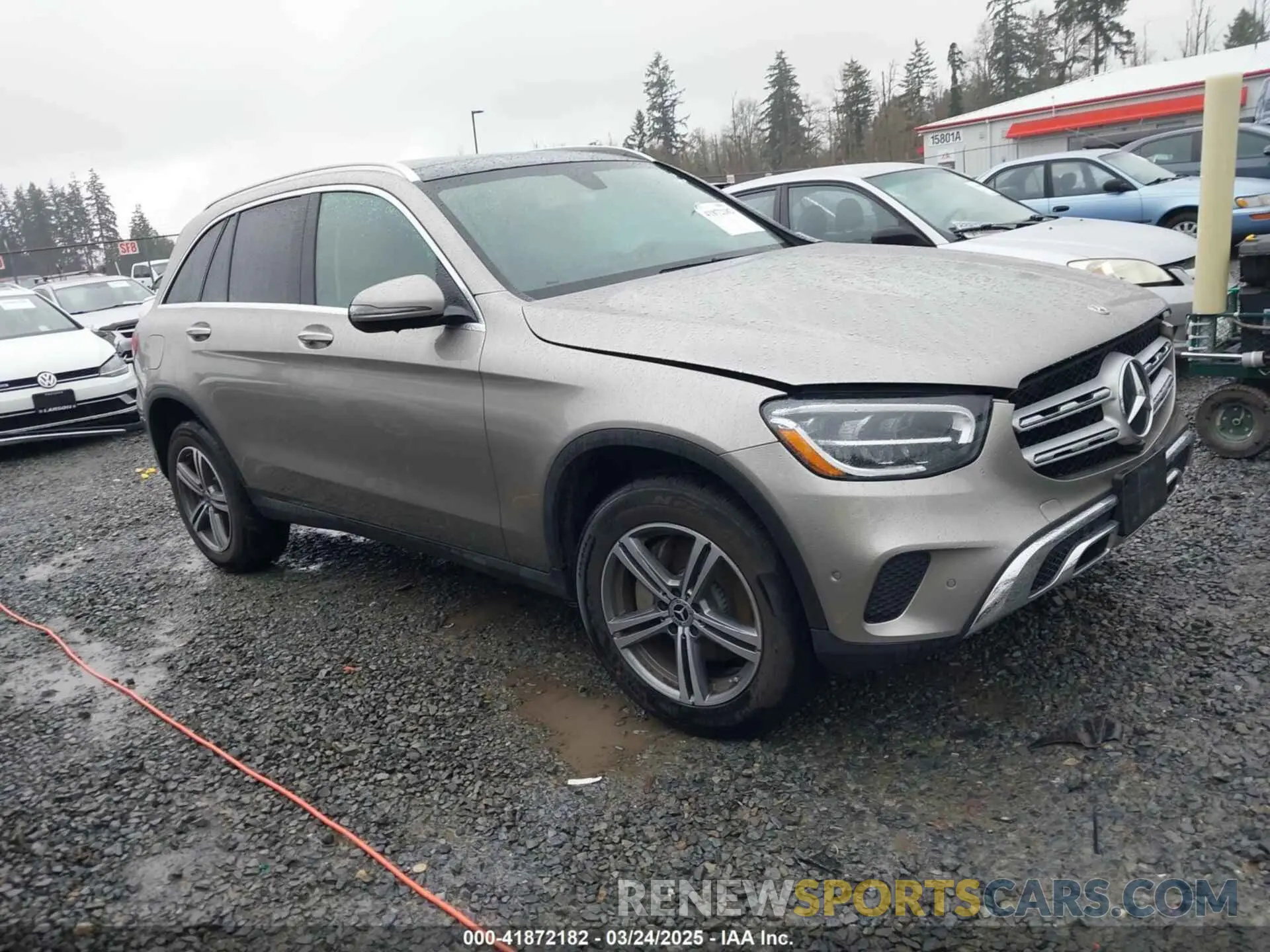 1 Photograph of a damaged car WDC0G8EB1LF744559 MERCEDES-BENZ GLC 300 2020