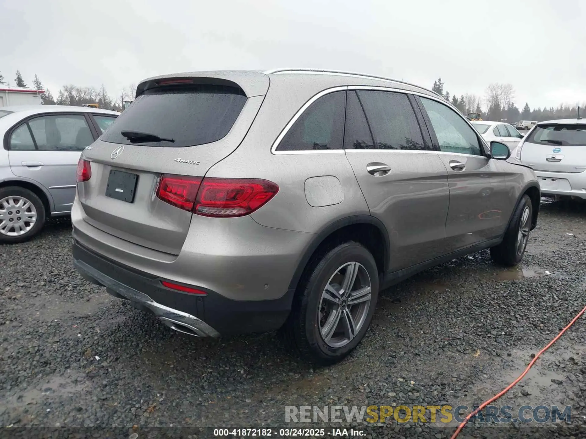 4 Photograph of a damaged car WDC0G8EB1LF744559 MERCEDES-BENZ GLC 300 2020