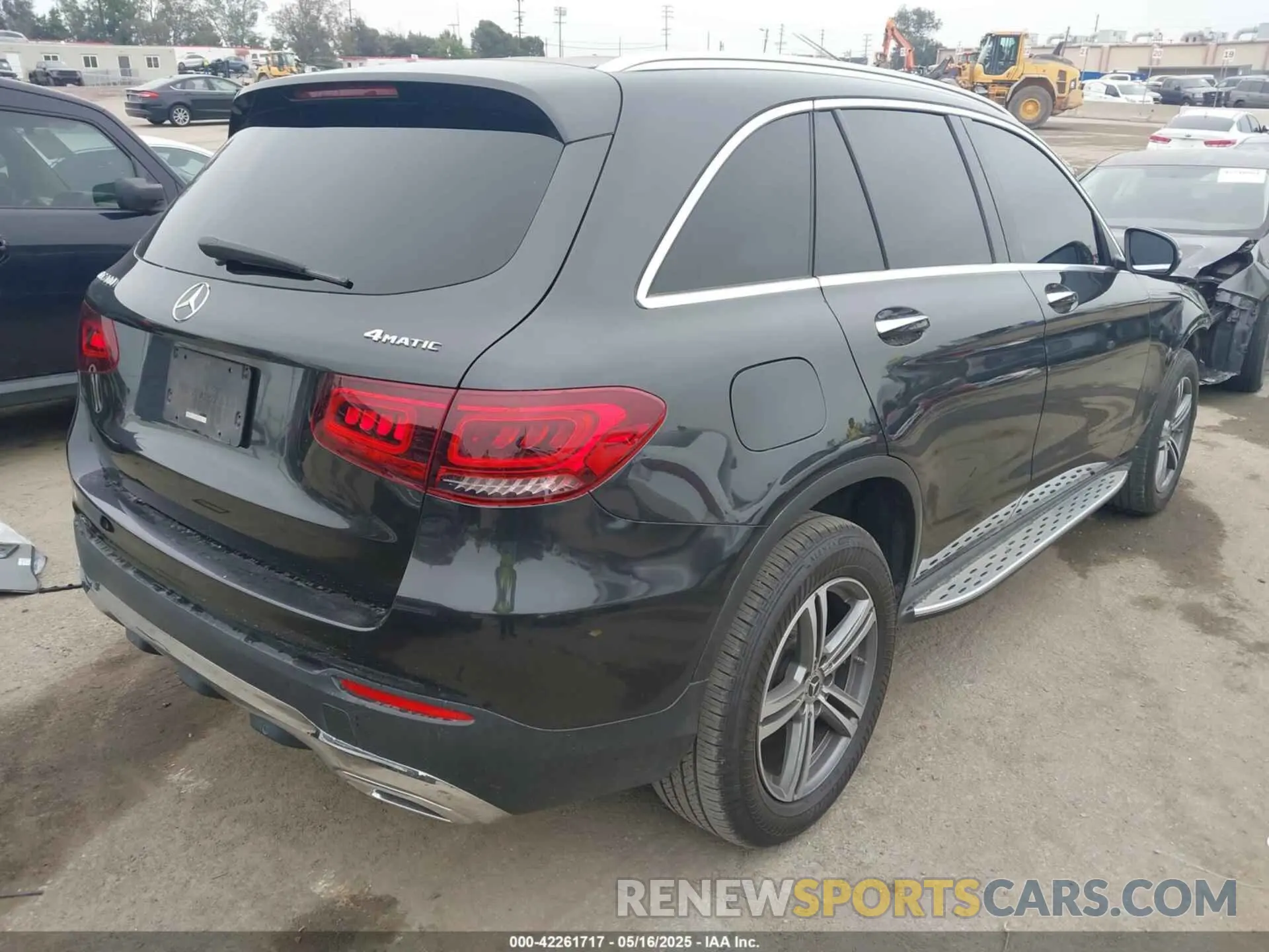 4 Photograph of a damaged car WDC0G8EB2LF722361 MERCEDES-BENZ GLC 300 2020