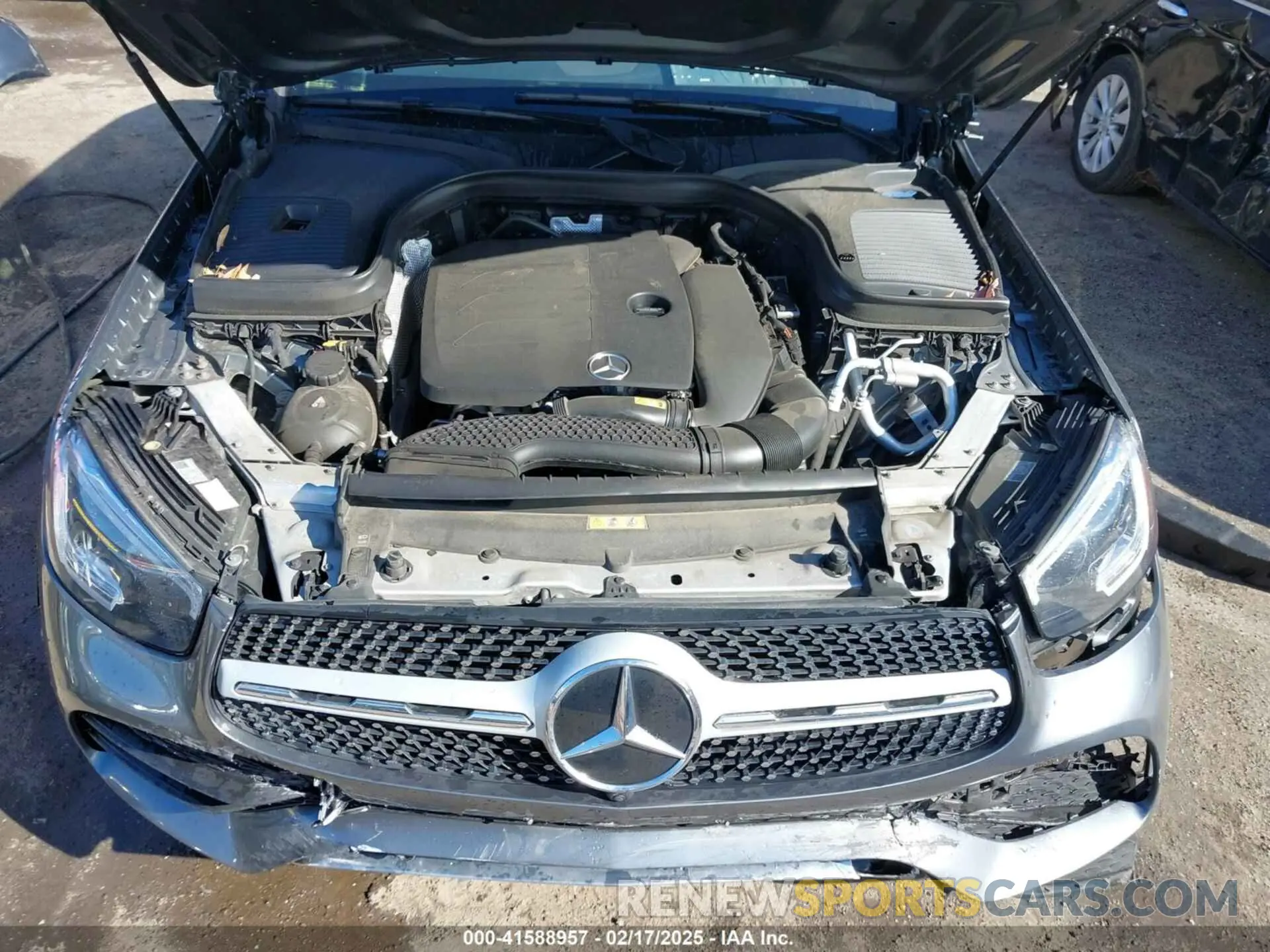 10 Photograph of a damaged car WDC0G8EB3LF695087 MERCEDES-BENZ GLC 300 2020