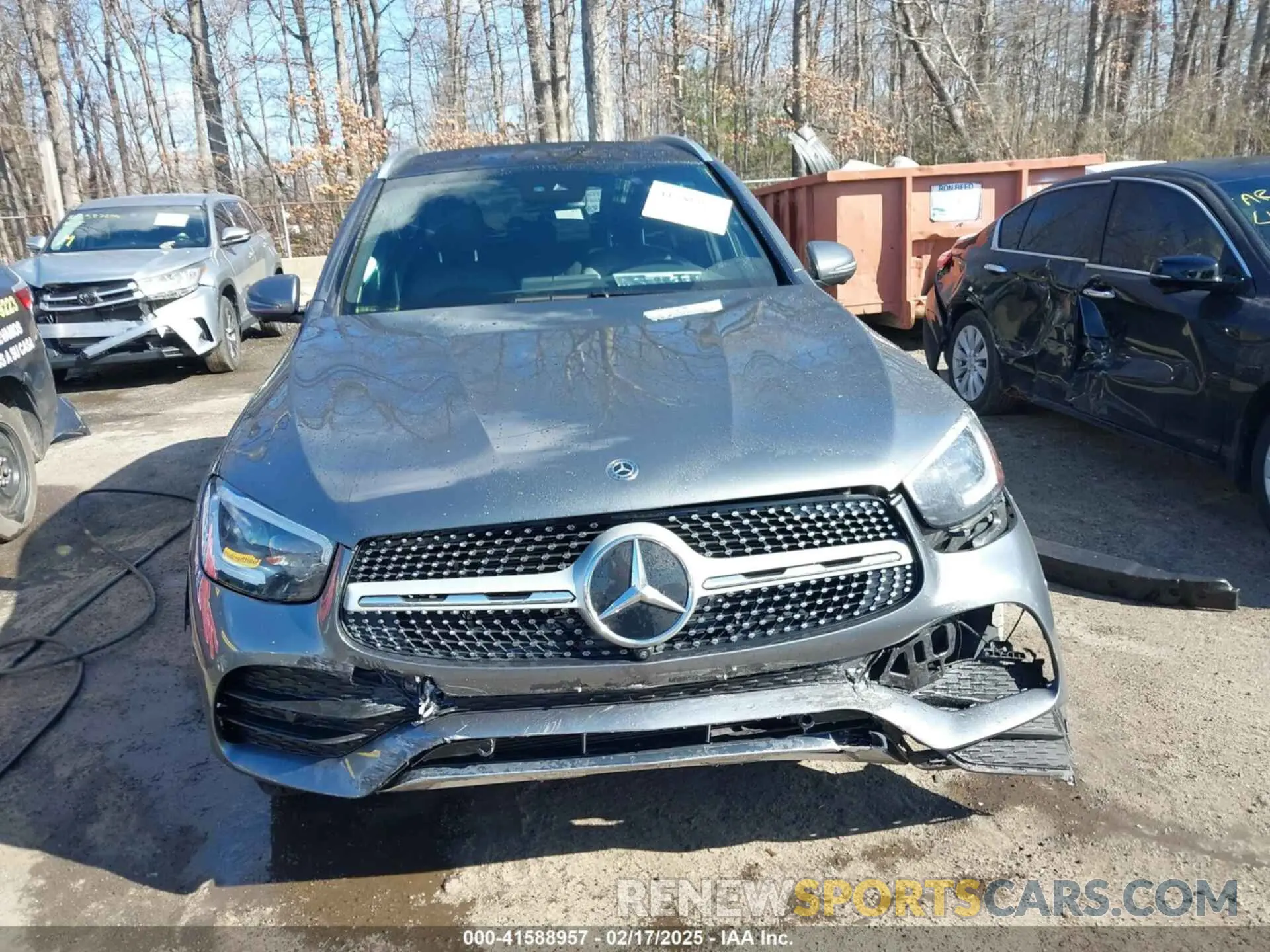 12 Photograph of a damaged car WDC0G8EB3LF695087 MERCEDES-BENZ GLC 300 2020