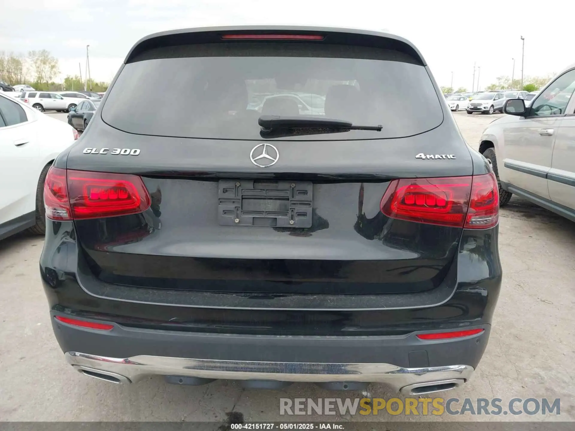 17 Photograph of a damaged car WDC0G8EB4LF678511 MERCEDES-BENZ GLC 300 2020