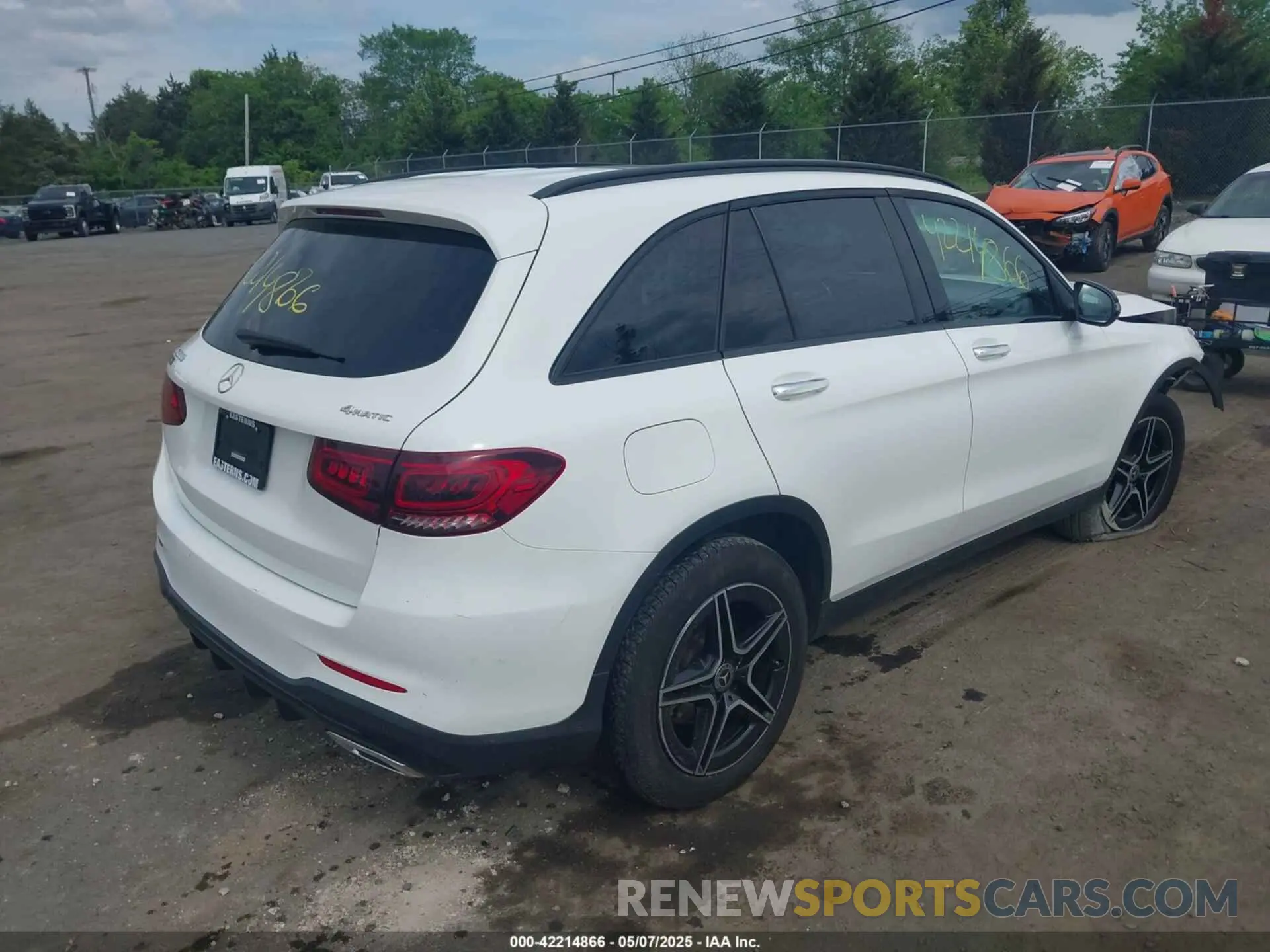 4 Photograph of a damaged car WDC0G8EB5LF723908 MERCEDES-BENZ GLC 300 2020