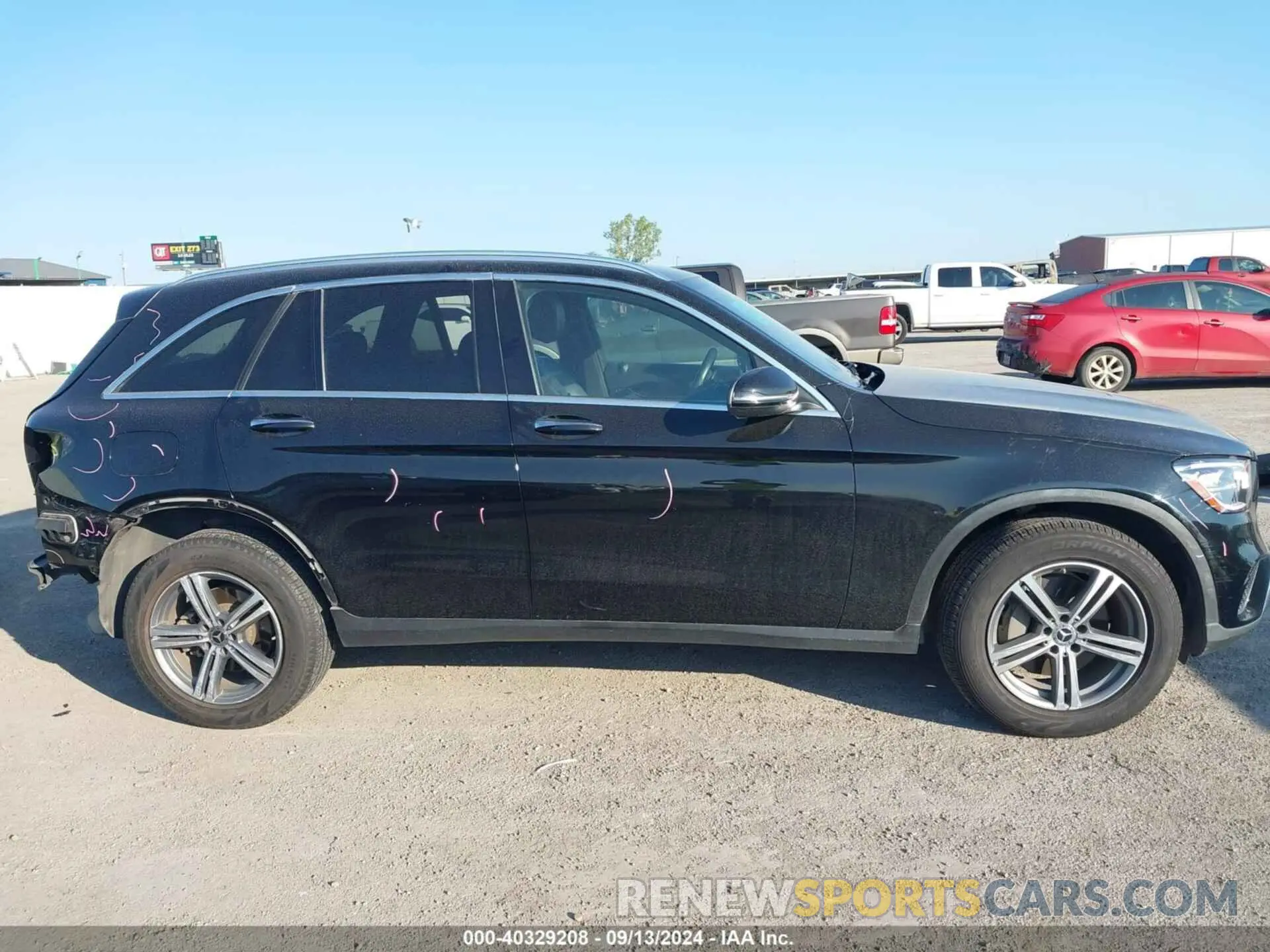 14 Photograph of a damaged car WDC0G8EB6LF672385 MERCEDES-BENZ GLC 300 2020