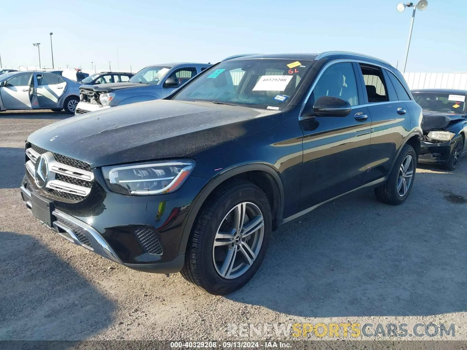 2 Photograph of a damaged car WDC0G8EB6LF672385 MERCEDES-BENZ GLC 300 2020