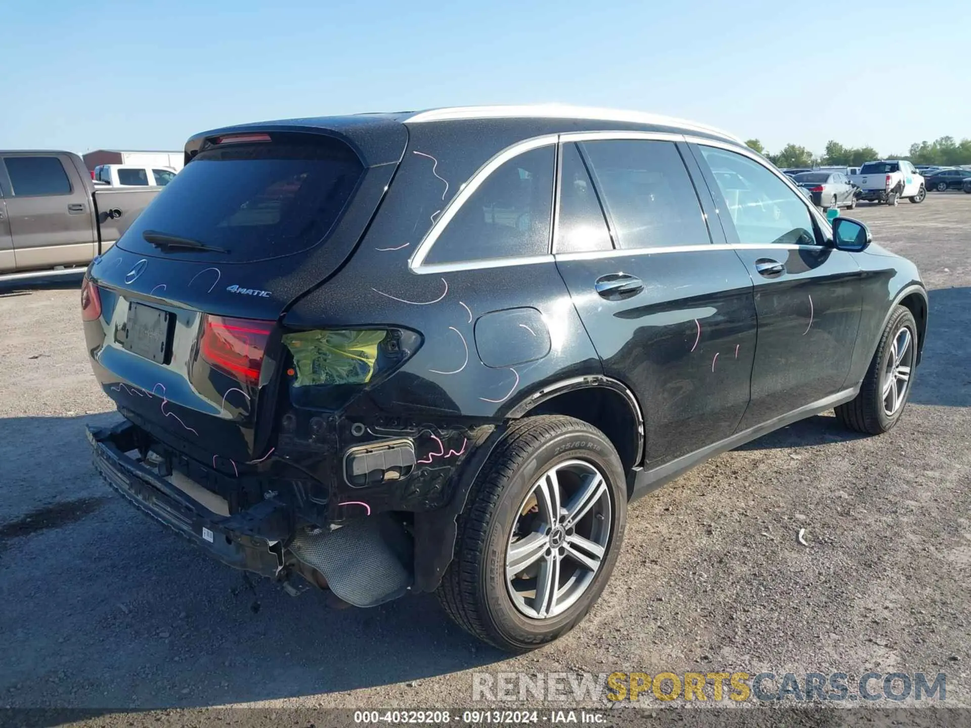 4 Photograph of a damaged car WDC0G8EB6LF672385 MERCEDES-BENZ GLC 300 2020