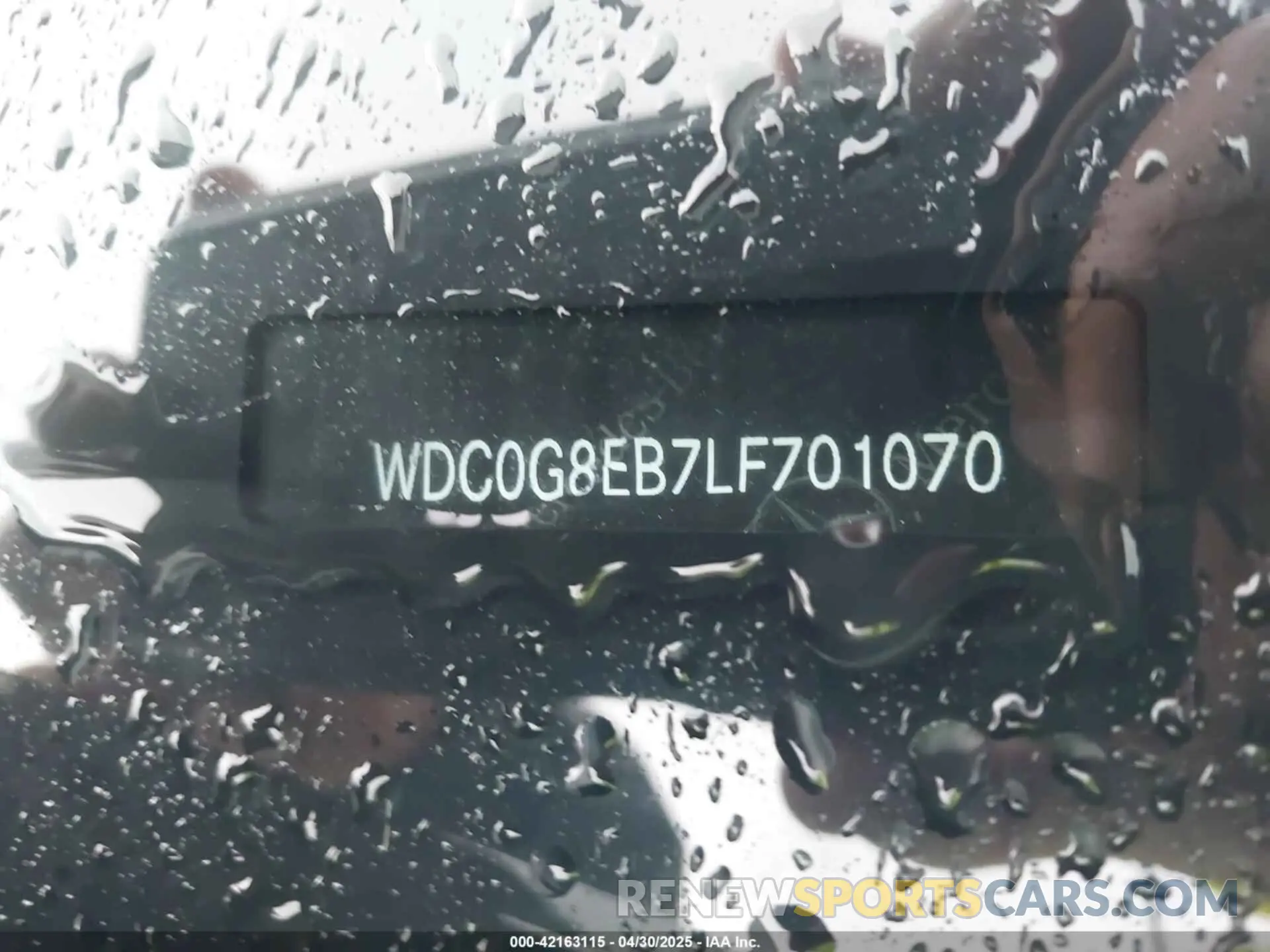 17 Photograph of a damaged car WDC0G8EB7LF701070 MERCEDES-BENZ GLC 300 2020