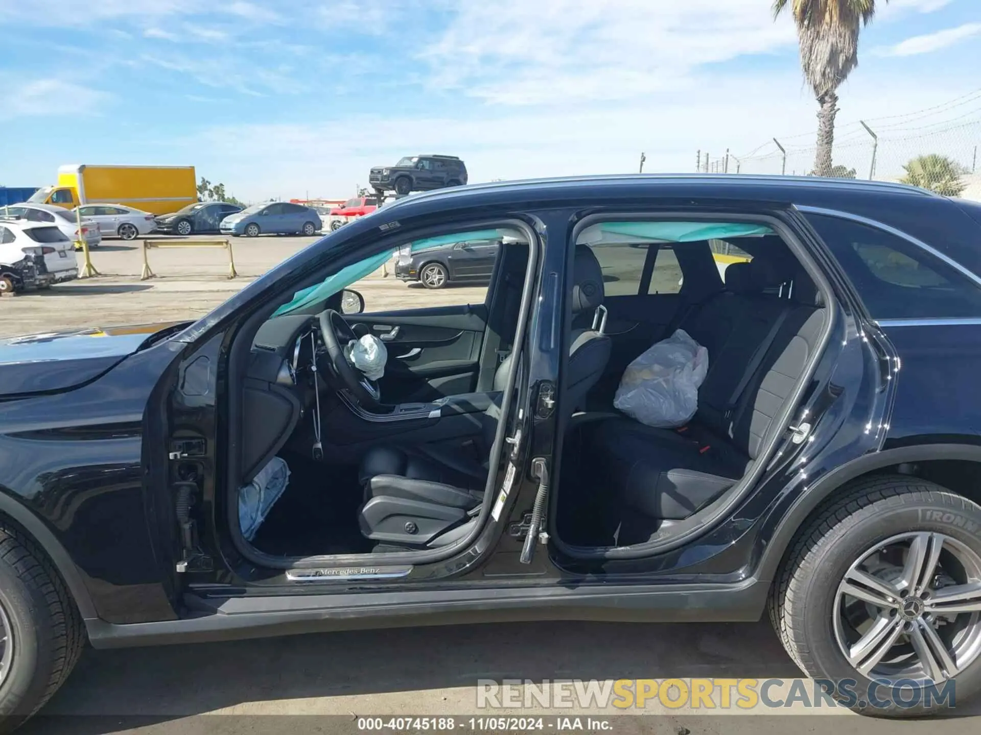 14 Photograph of a damaged car WDC0G8EB8LF755106 MERCEDES-BENZ GLC 300 2020